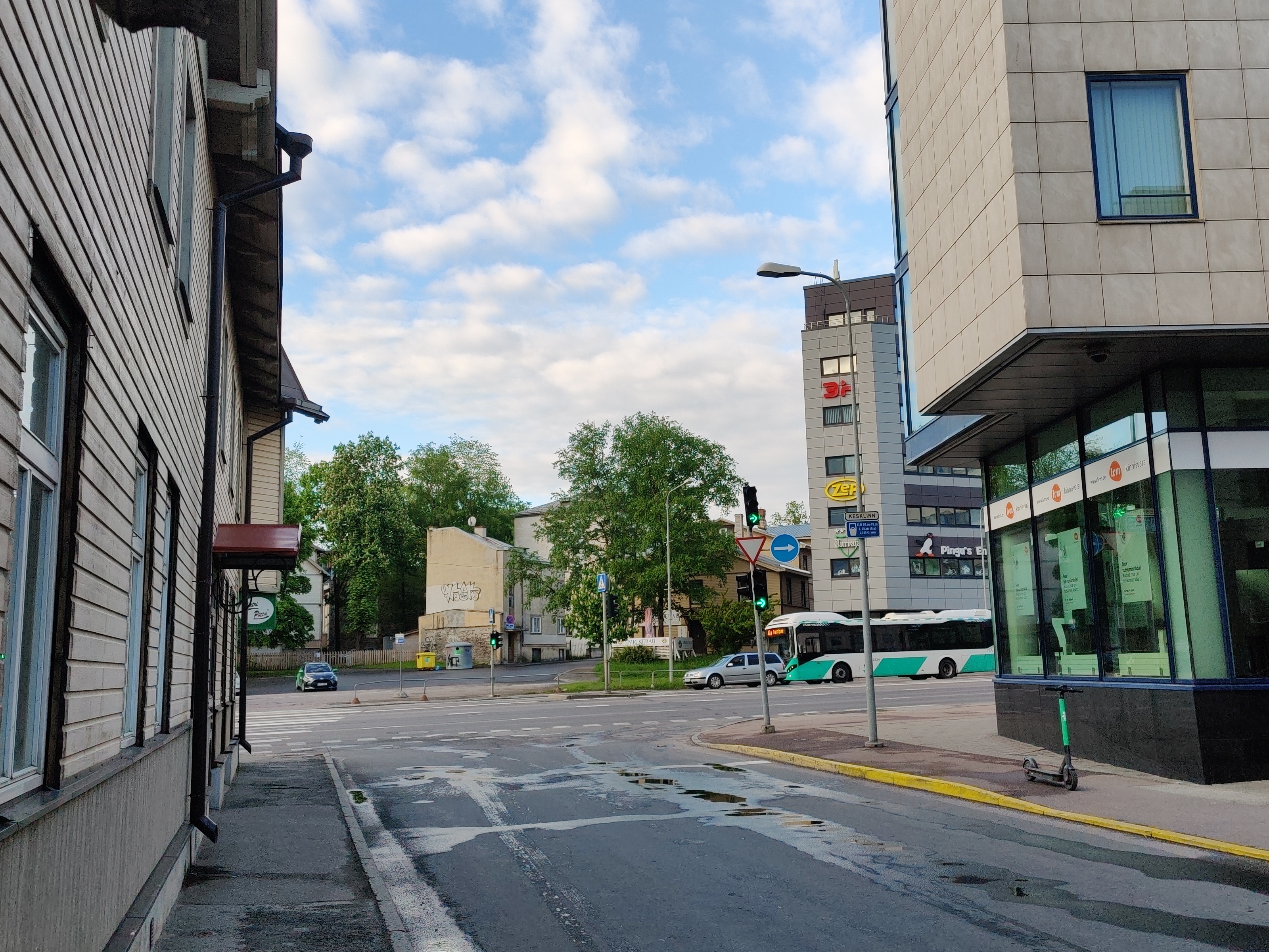 Tallinn, Kesklinn, V. Kingissepa (Liivalaia) tänava ja Tatari tänava nurk rephoto