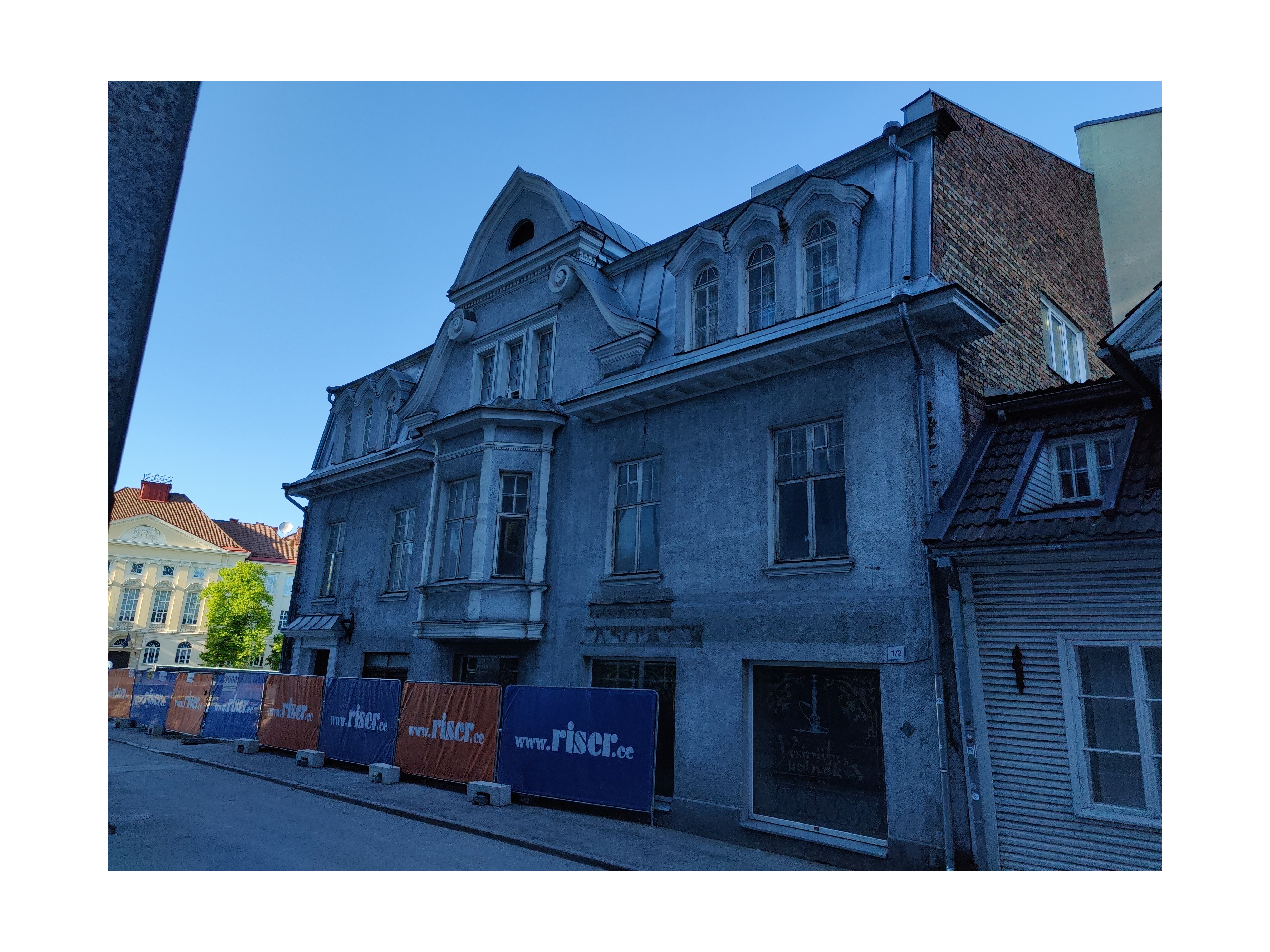 Buildings at the beginning of Tatari Street in Tallinn rephoto