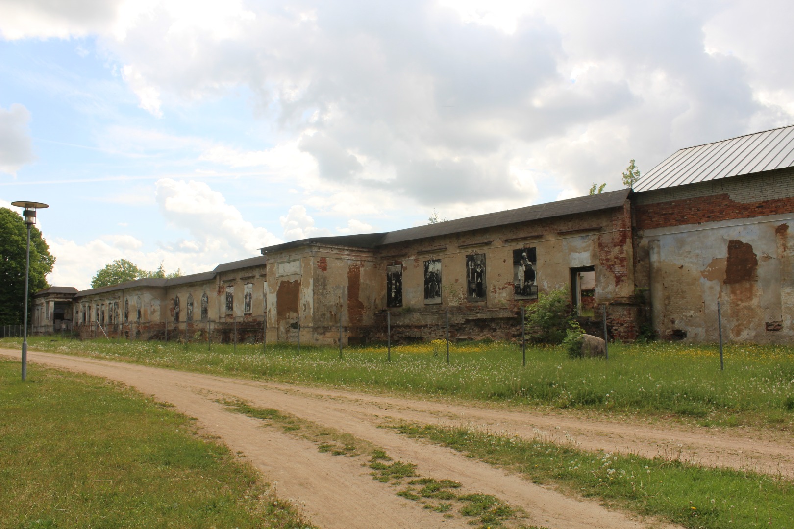 Photo postcard - Raadi manor rephoto