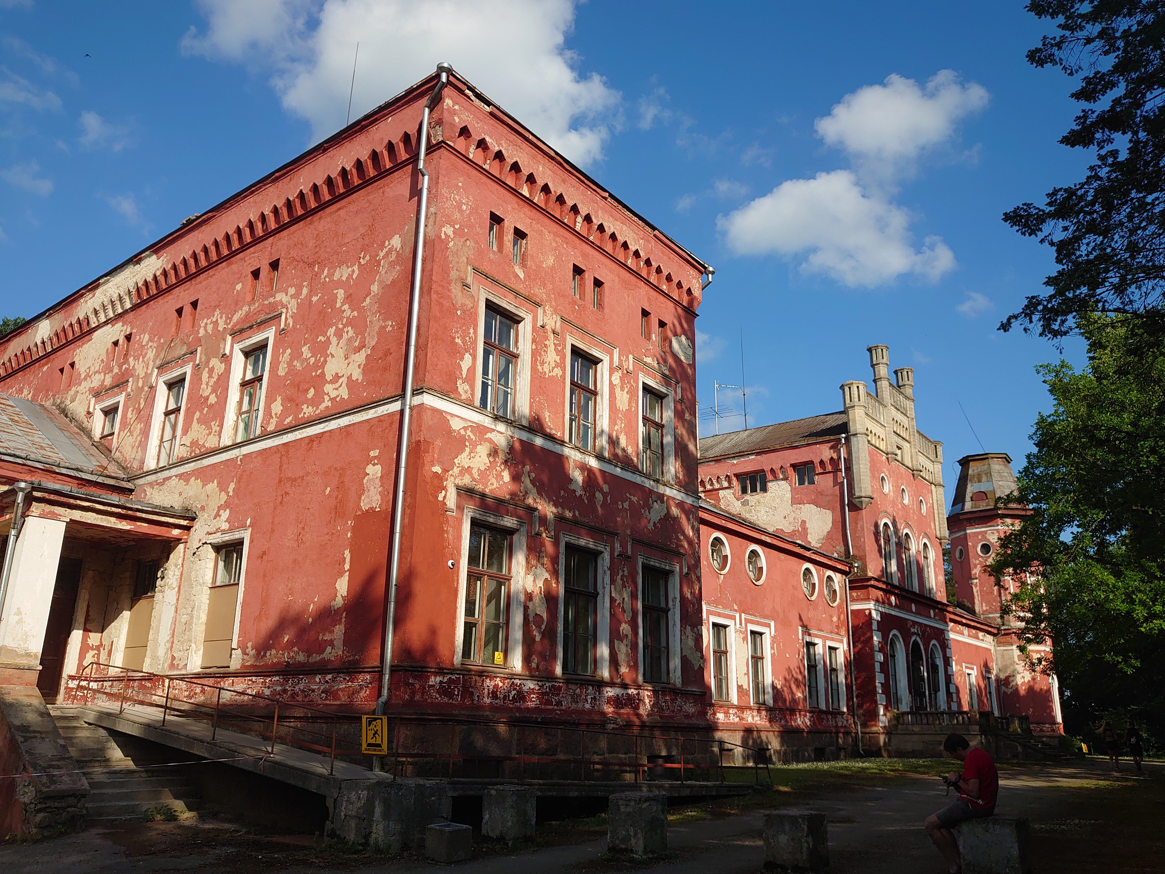 Porkuni Song Day Train rephoto