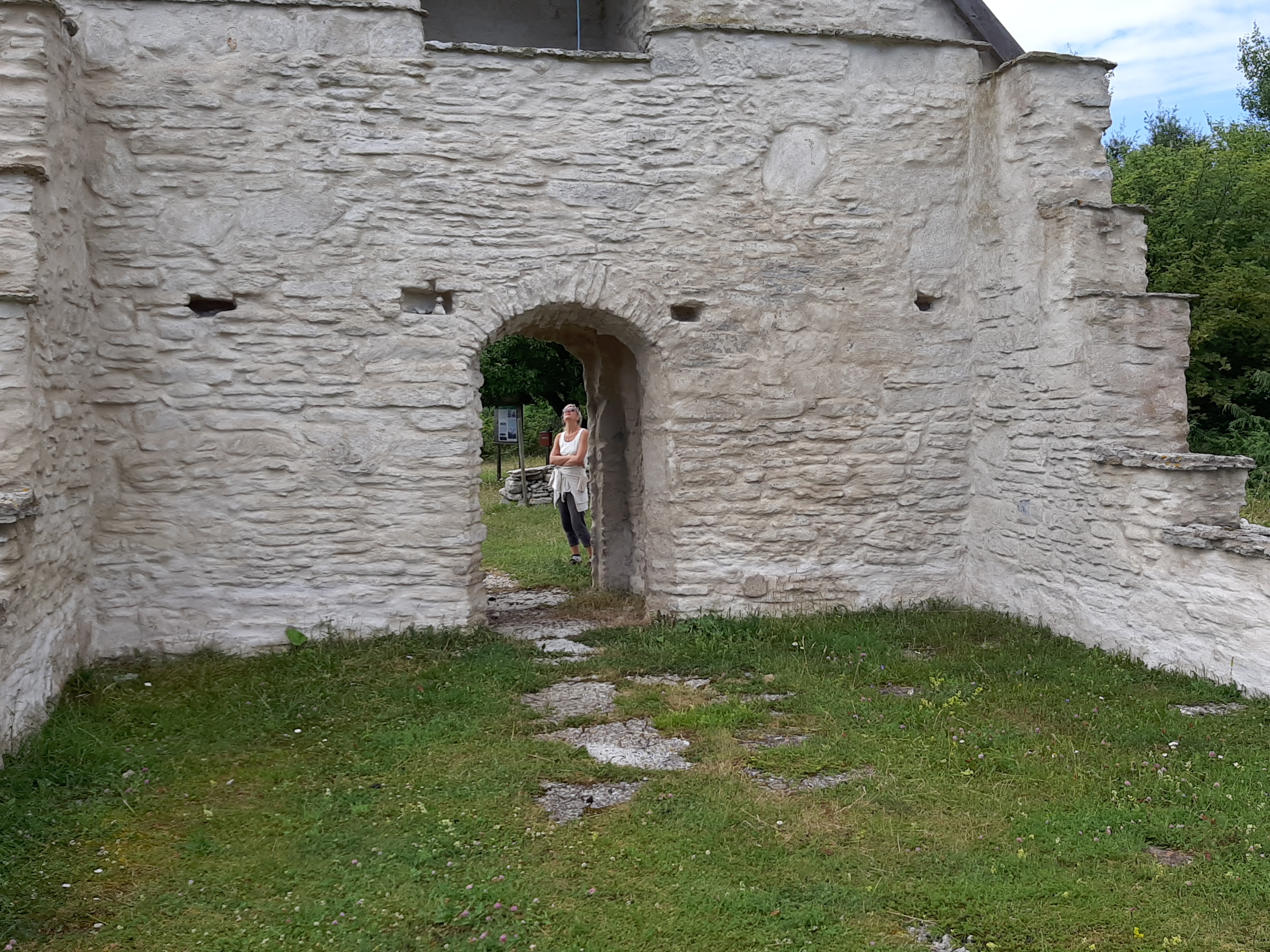 Osmussaar. Inside the church, view of the choir. rephoto