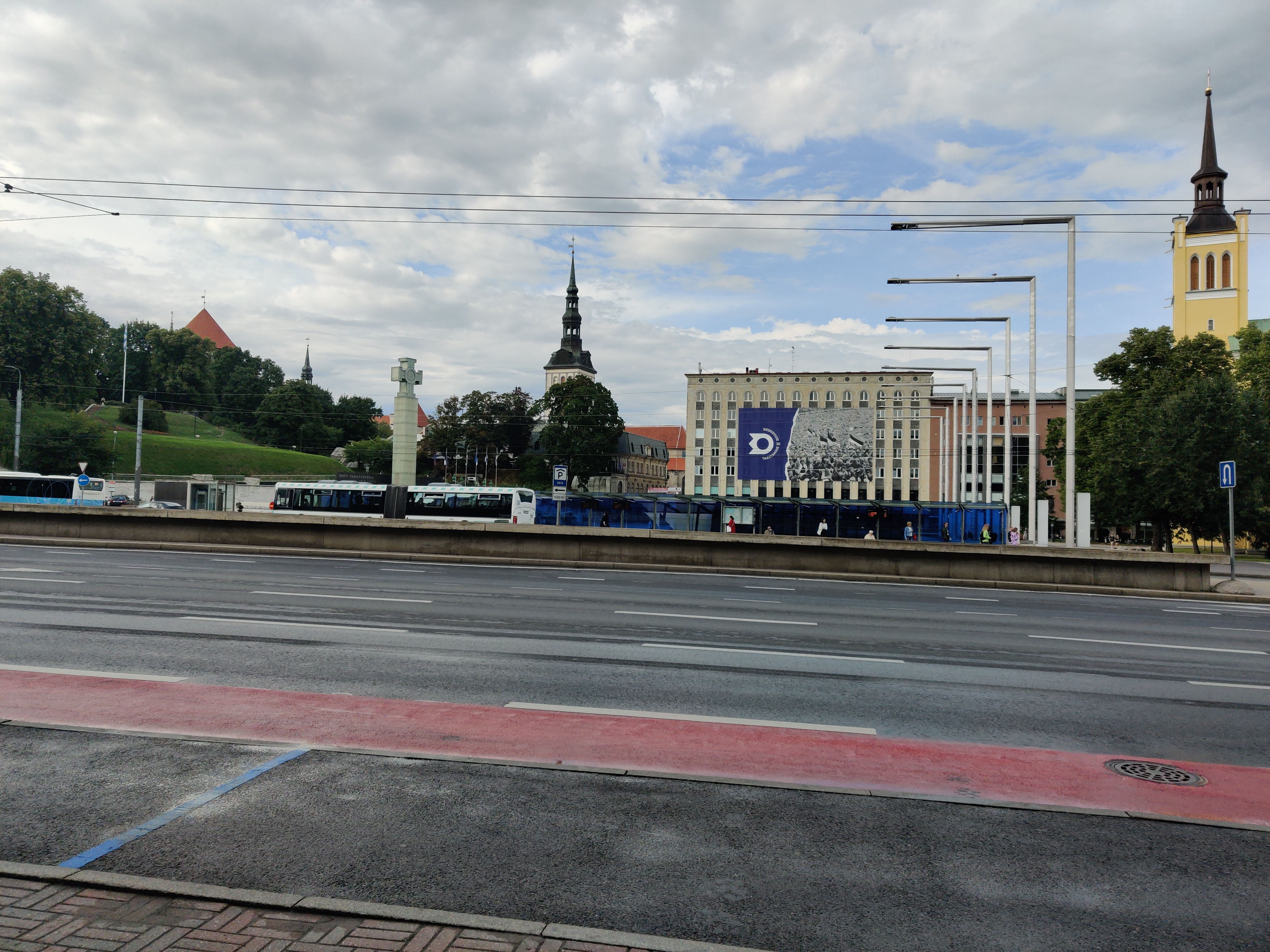 View of the Freedom Square rephoto