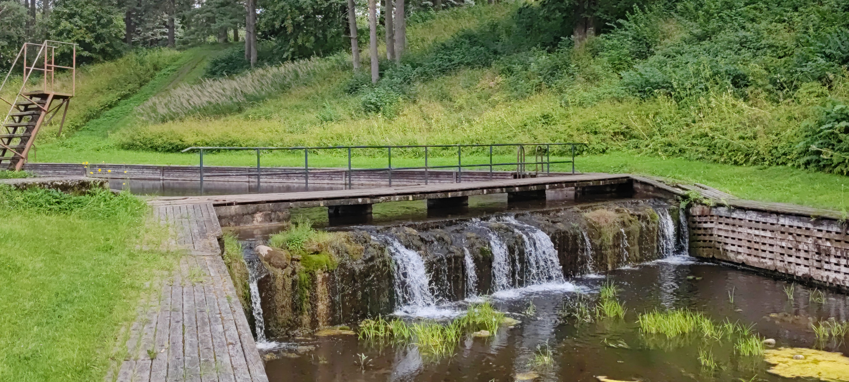 foto, Viljandi, Uueveski basseinid, u 1960, foto A. Kiisla rephoto