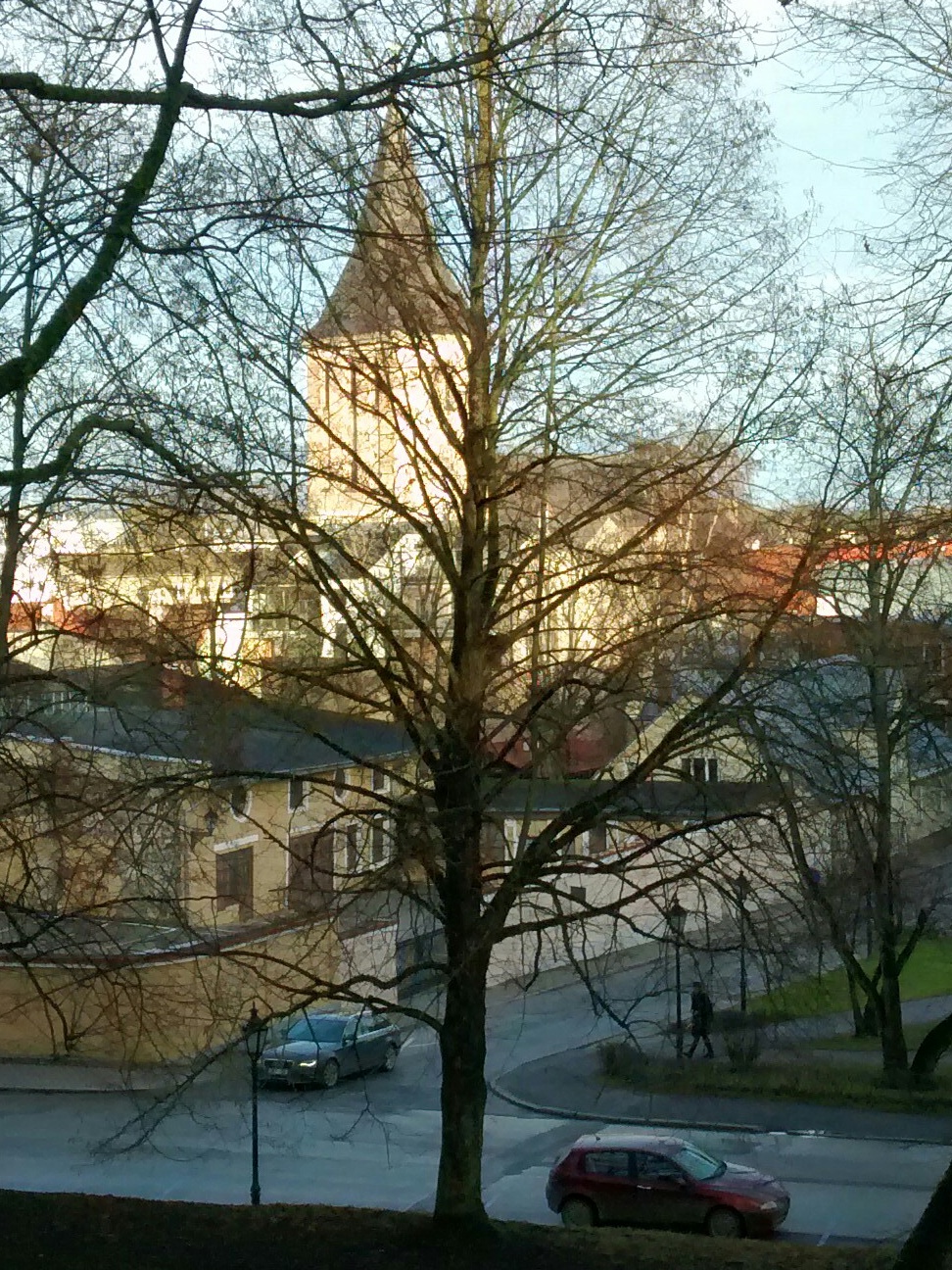Jaani kirik ja vanalinn (vaade Toomemäelt). Tartu, 1930-1940.
Allservas esperantokeelne nimetus. rephoto