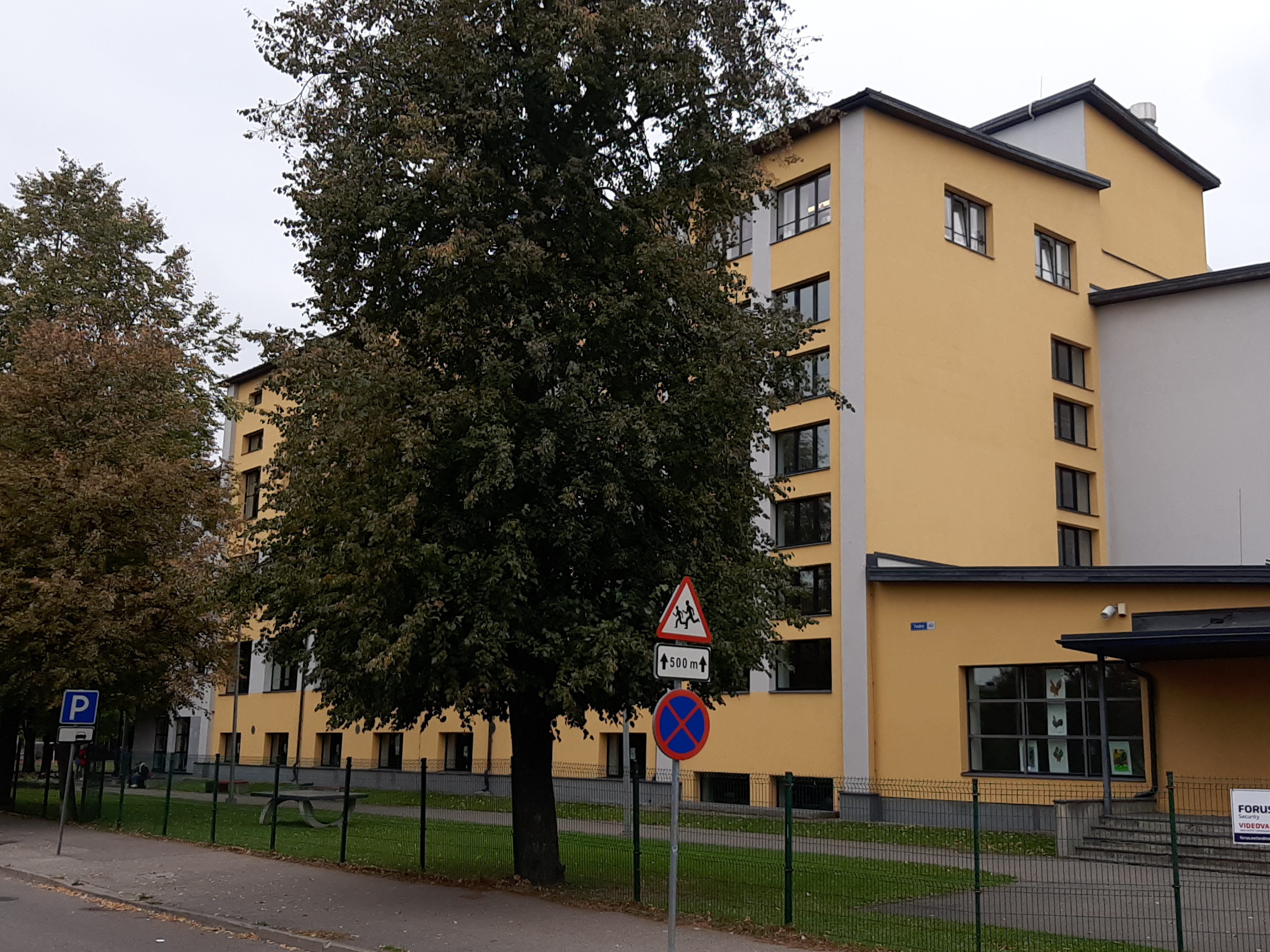 Tallinn 4 in the construction stage. New building of secondary school on Nõmme Street. rephoto