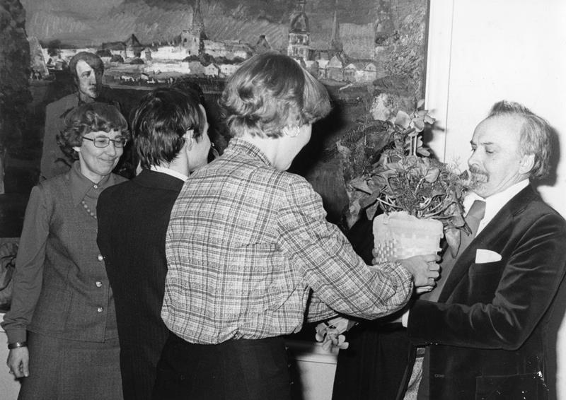 S.Simson ja R.Reidna õnnitlemas Indulis - Ajapaik