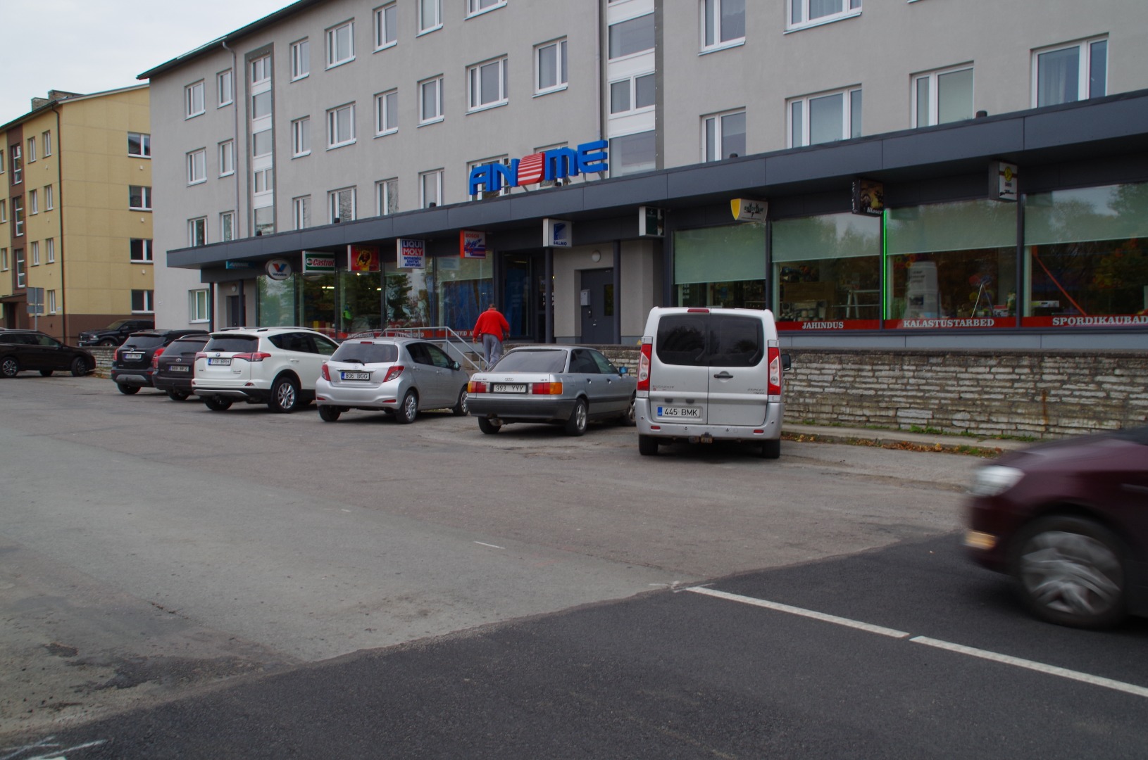 Kaitseliidu Lääne-Viru malev Eesti Vabariigi 76. aastapäeva paraadil. rephoto