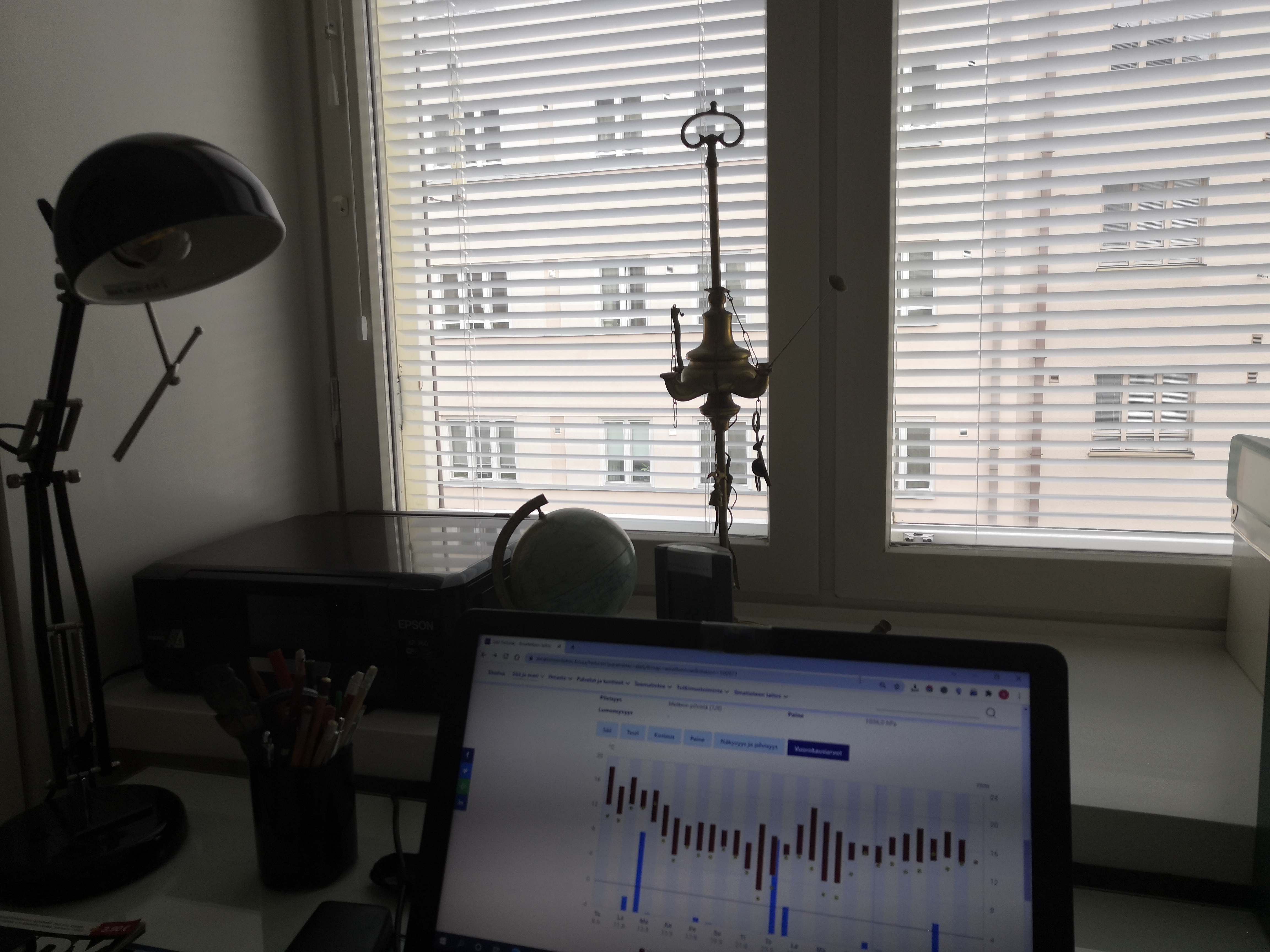 Kaupunginpuutarha, Eläintarha, näköala Töölönlahdelle. rephoto