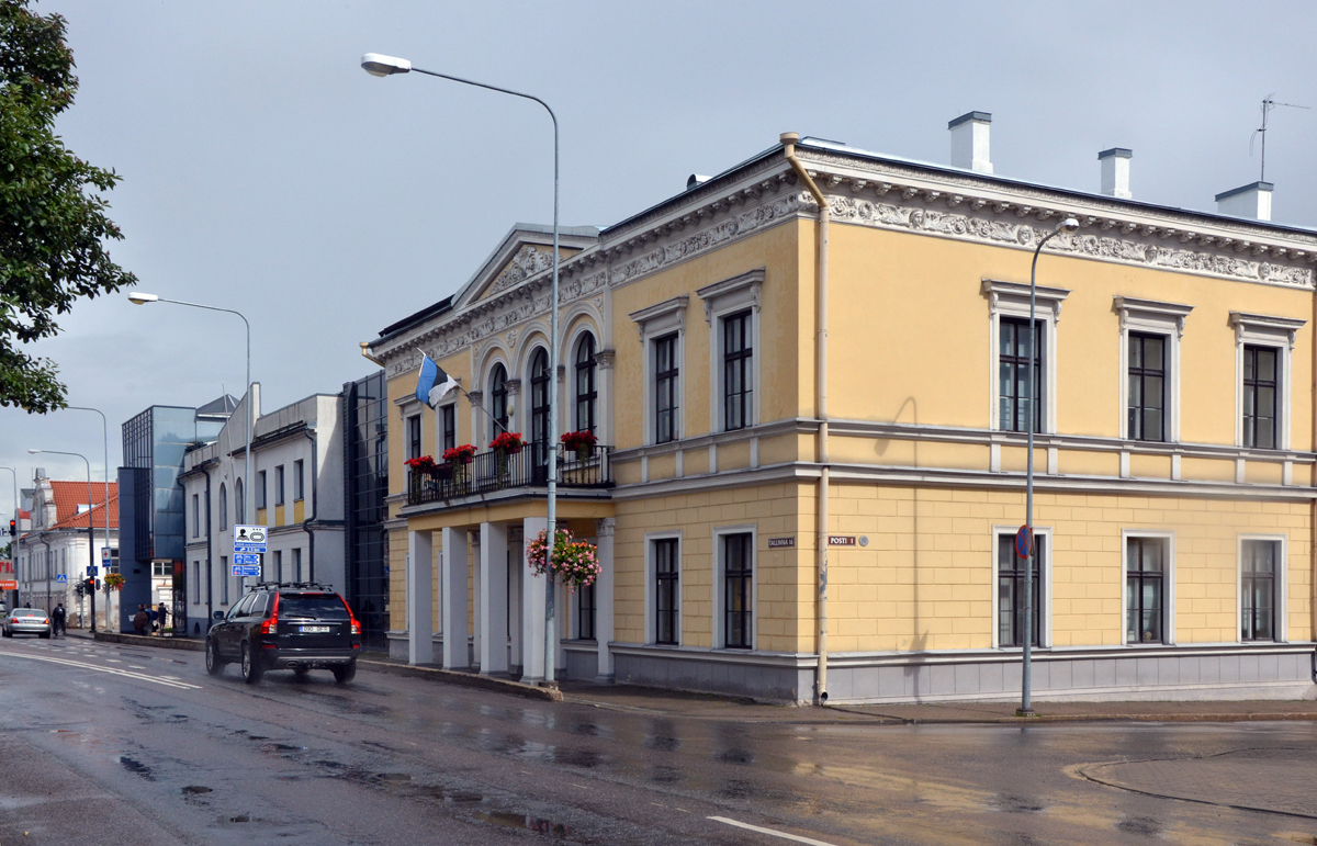 Tallinna tänava ja Posti tänava ristmik Viljandis rephoto