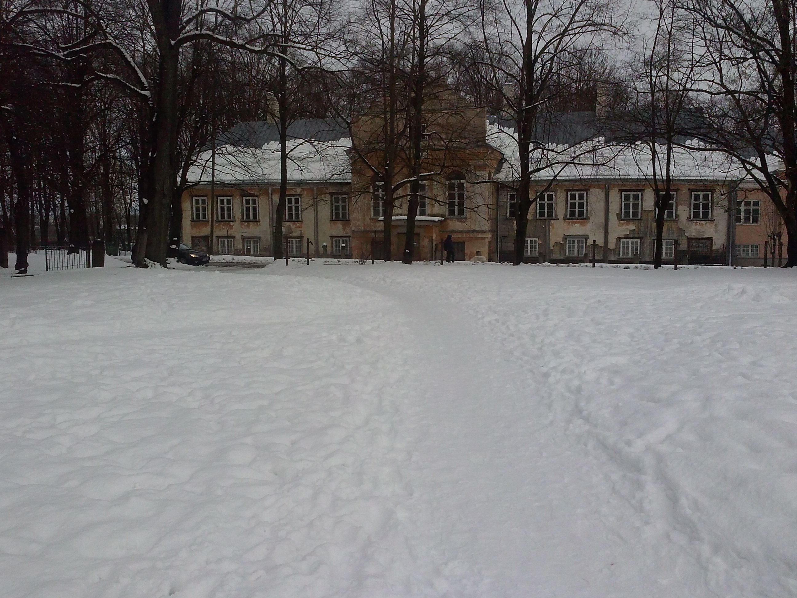 Swimmers at the new field of the Tartu Institute of Teachers rephoto