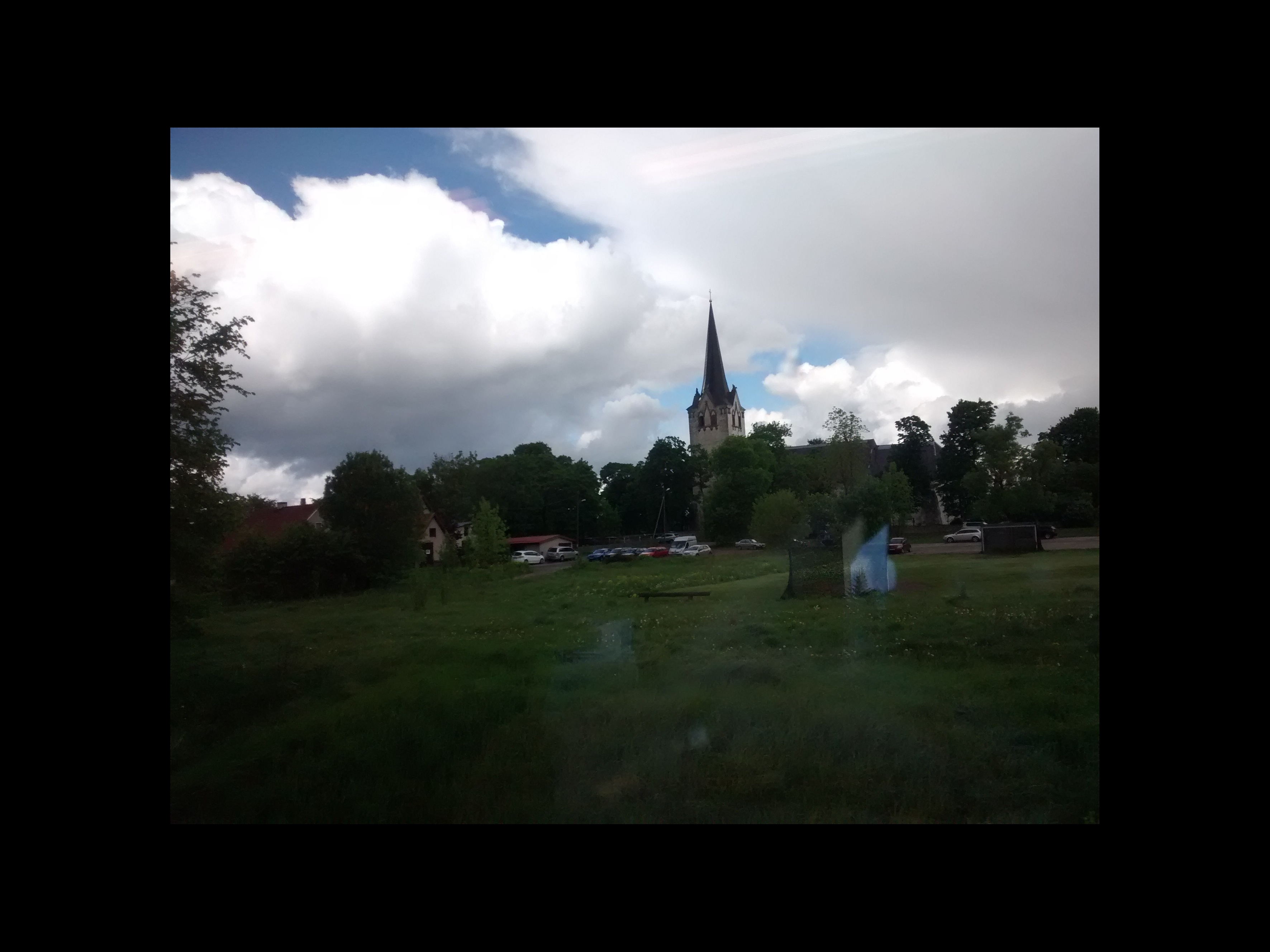 Keila õhtul, kirik raudtee poolt rephoto