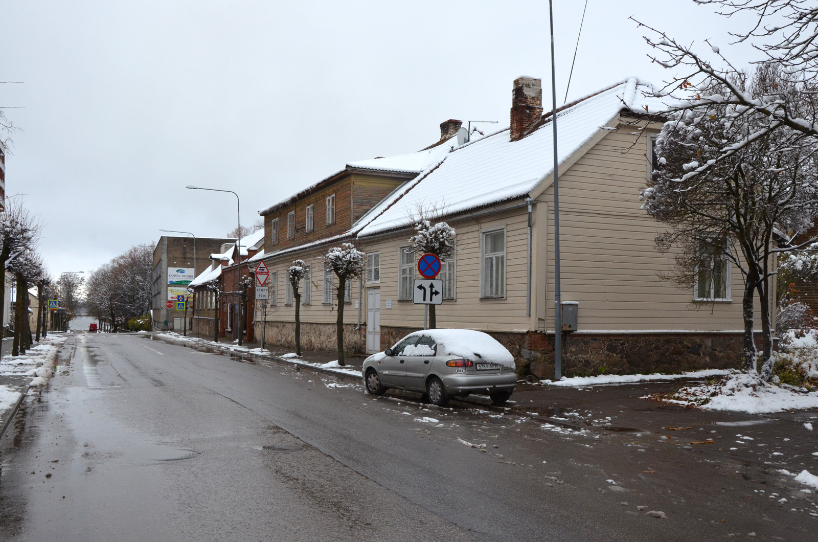 Võru, tänavavaade hotell "Rossija"ga rephoto