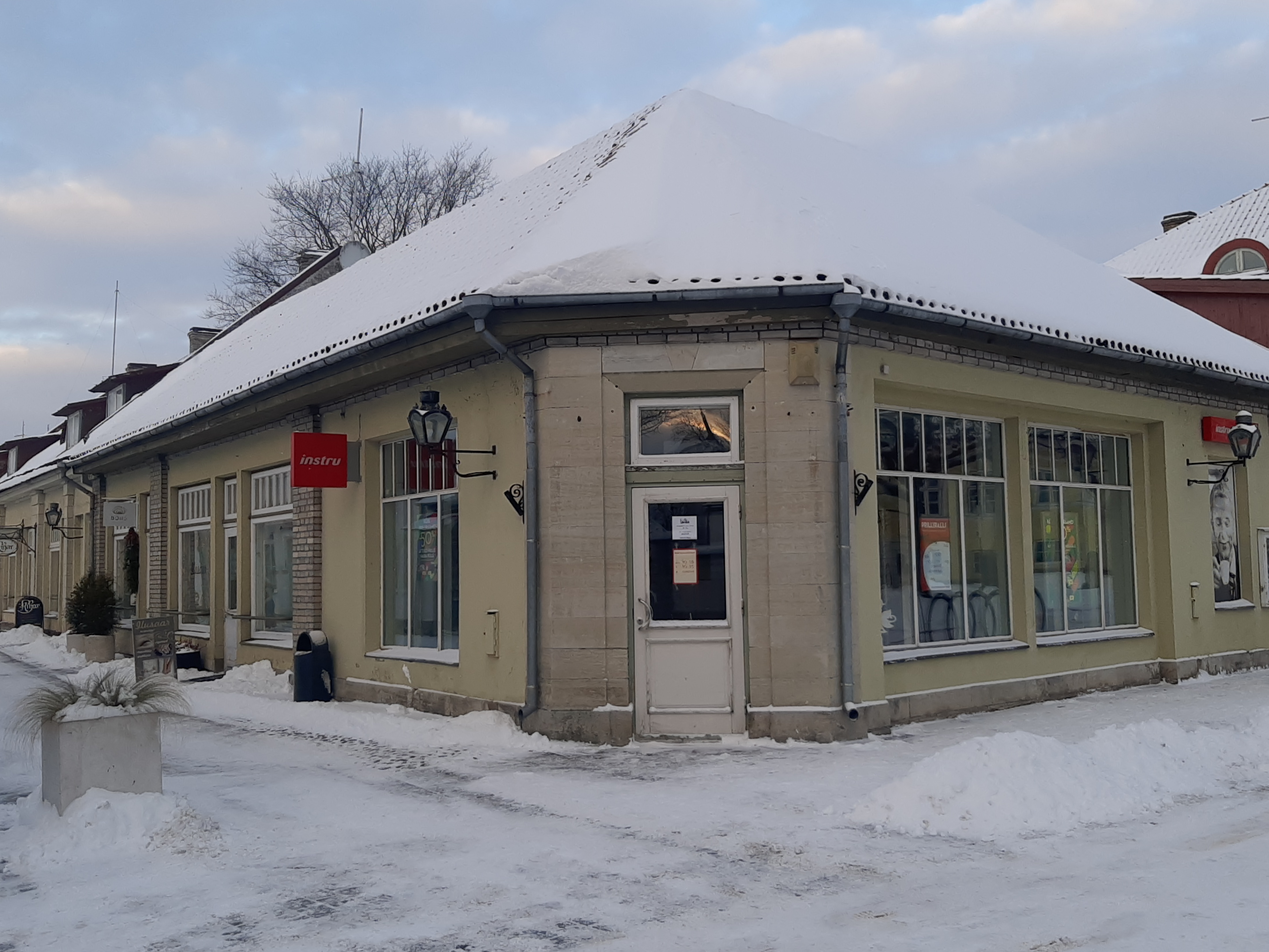 Kauplus "Tekla" lähivaade rephoto