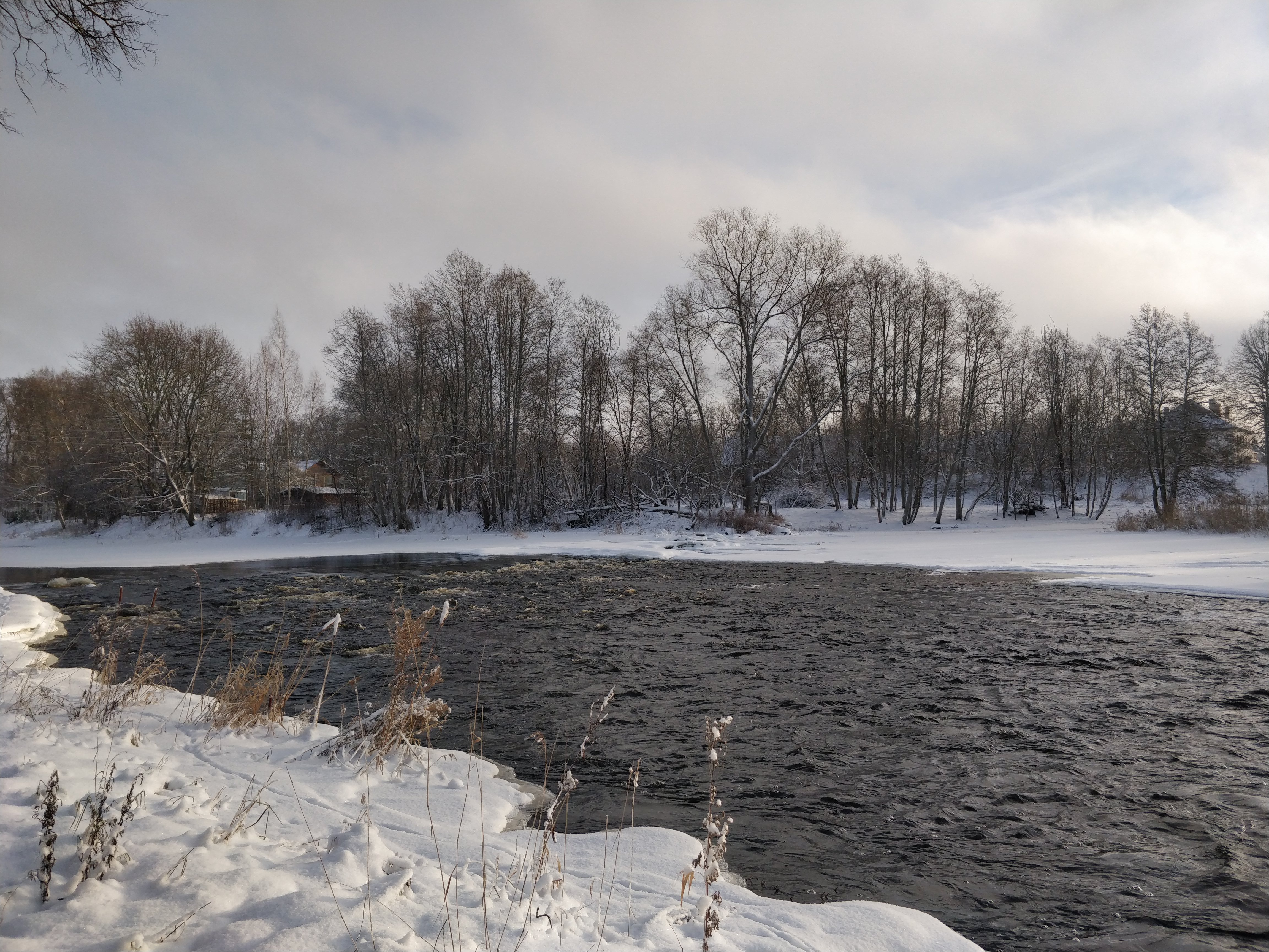 Vihtra rose and rainbow on the shore of the Pärnu River. rephoto