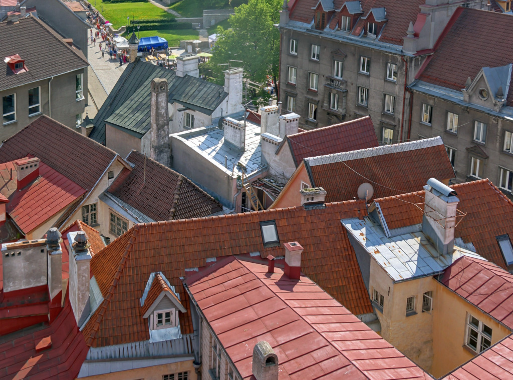 Tallinn, vaade vanalinna katustele. rephoto