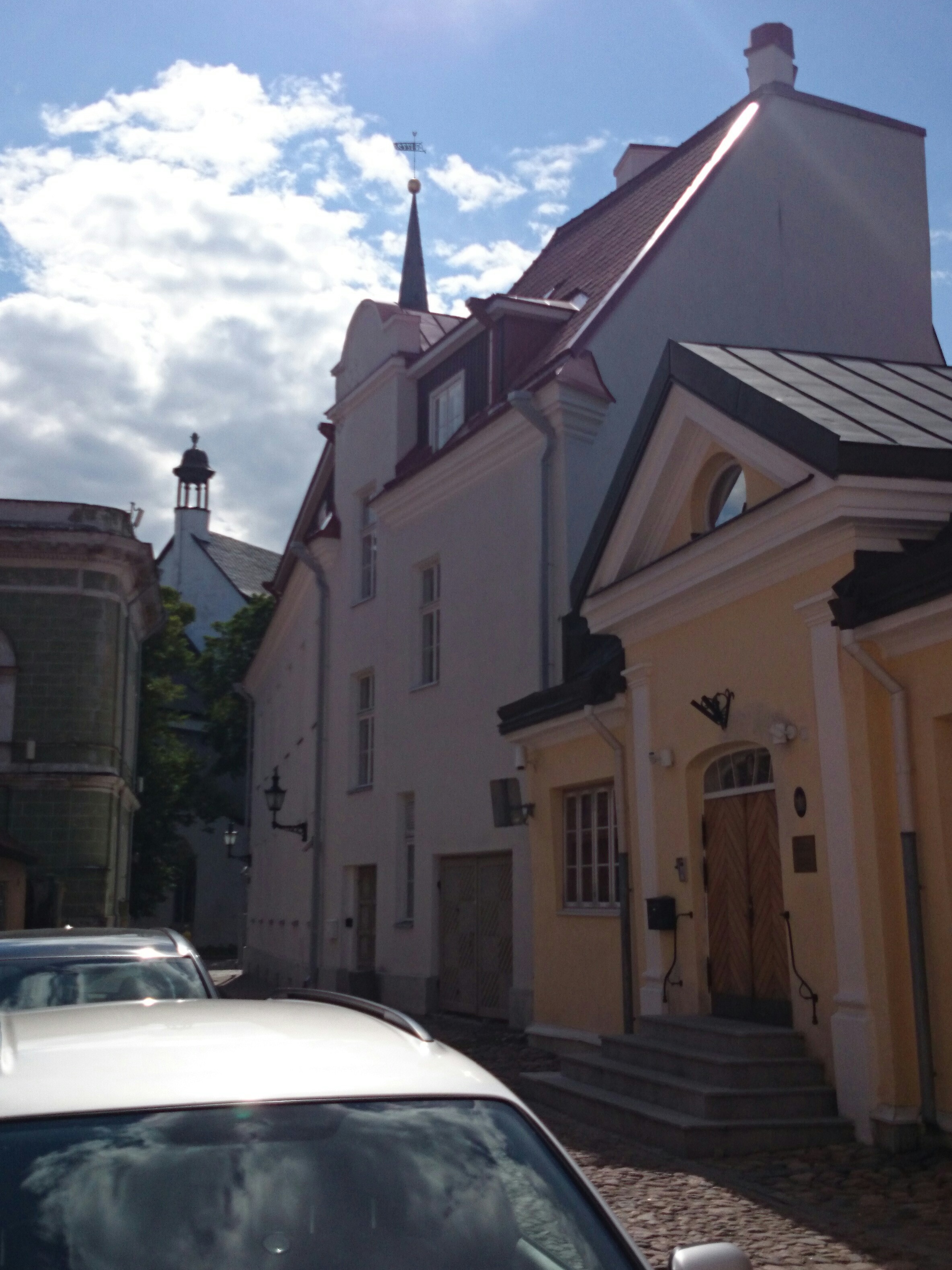 Tallinn, Toom-Rüütli tänav, taga Toomkirik. rephoto