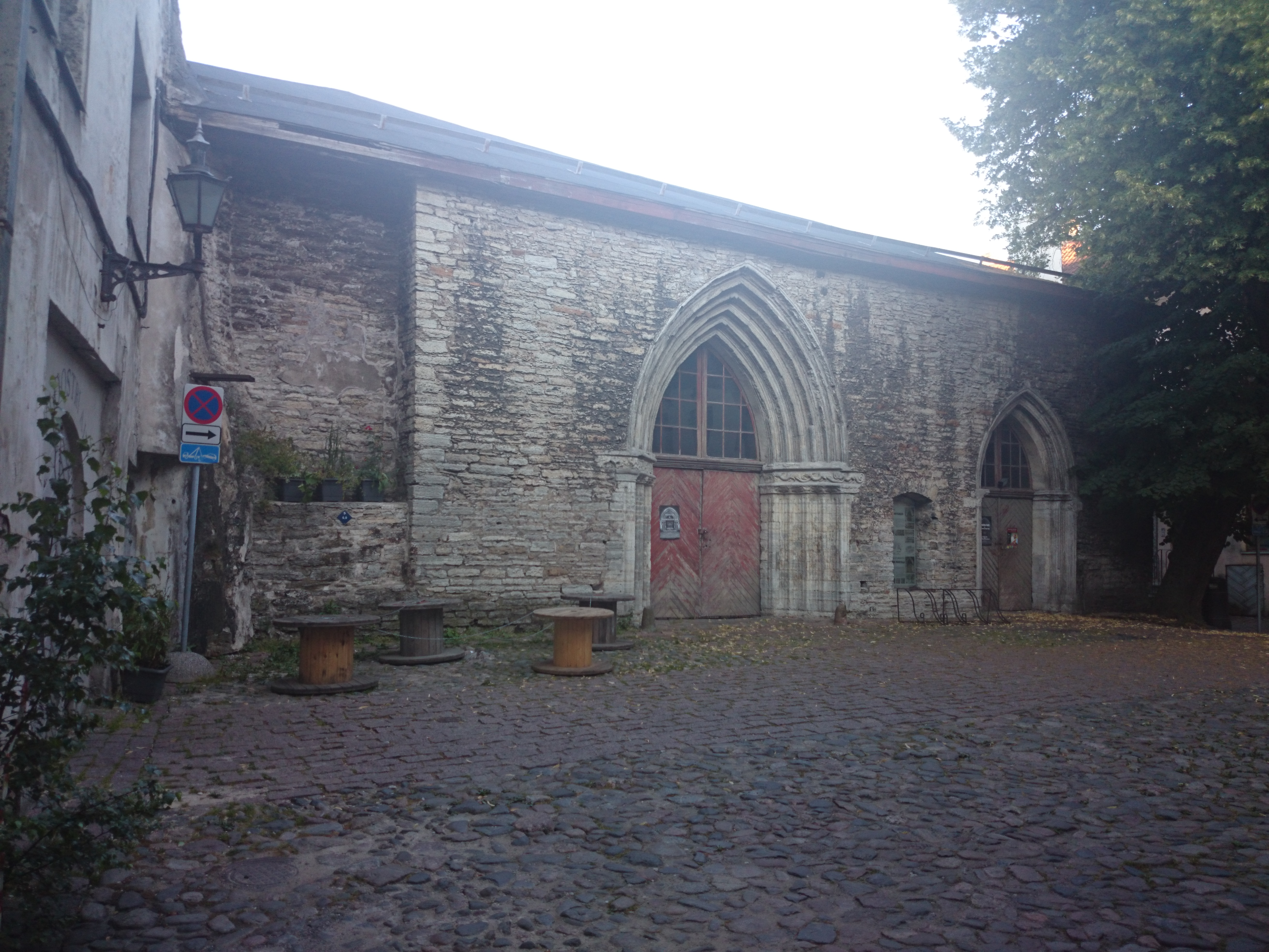 Tallinn, Vene tänav, Dominiiklaste klooster. rephoto