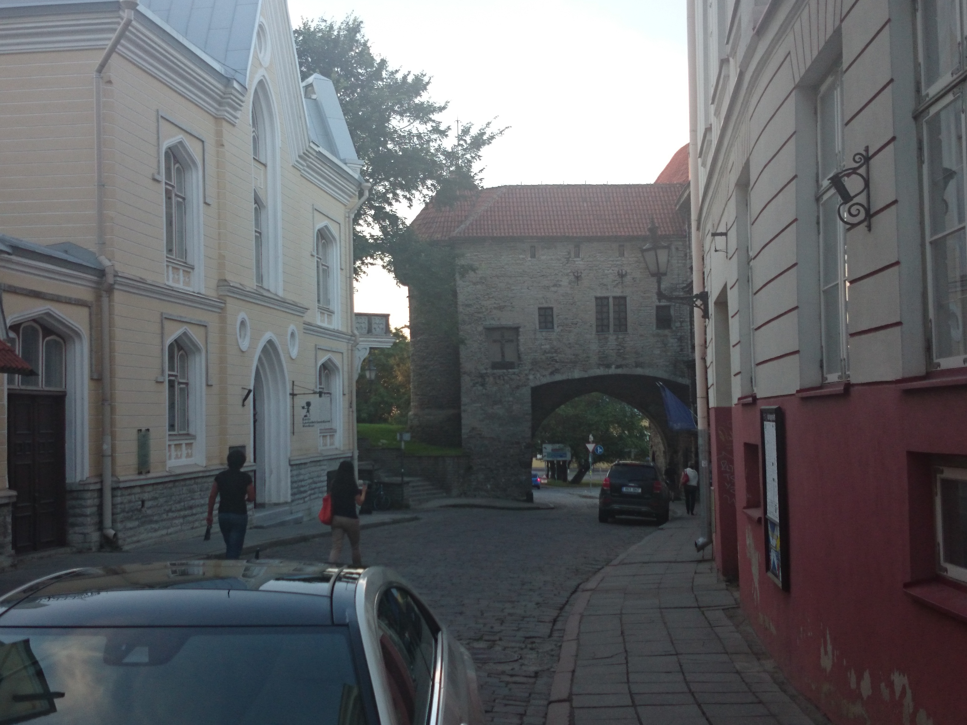 Tallinn, Suur Rannavärav, vaade Pirita poolt. rephoto