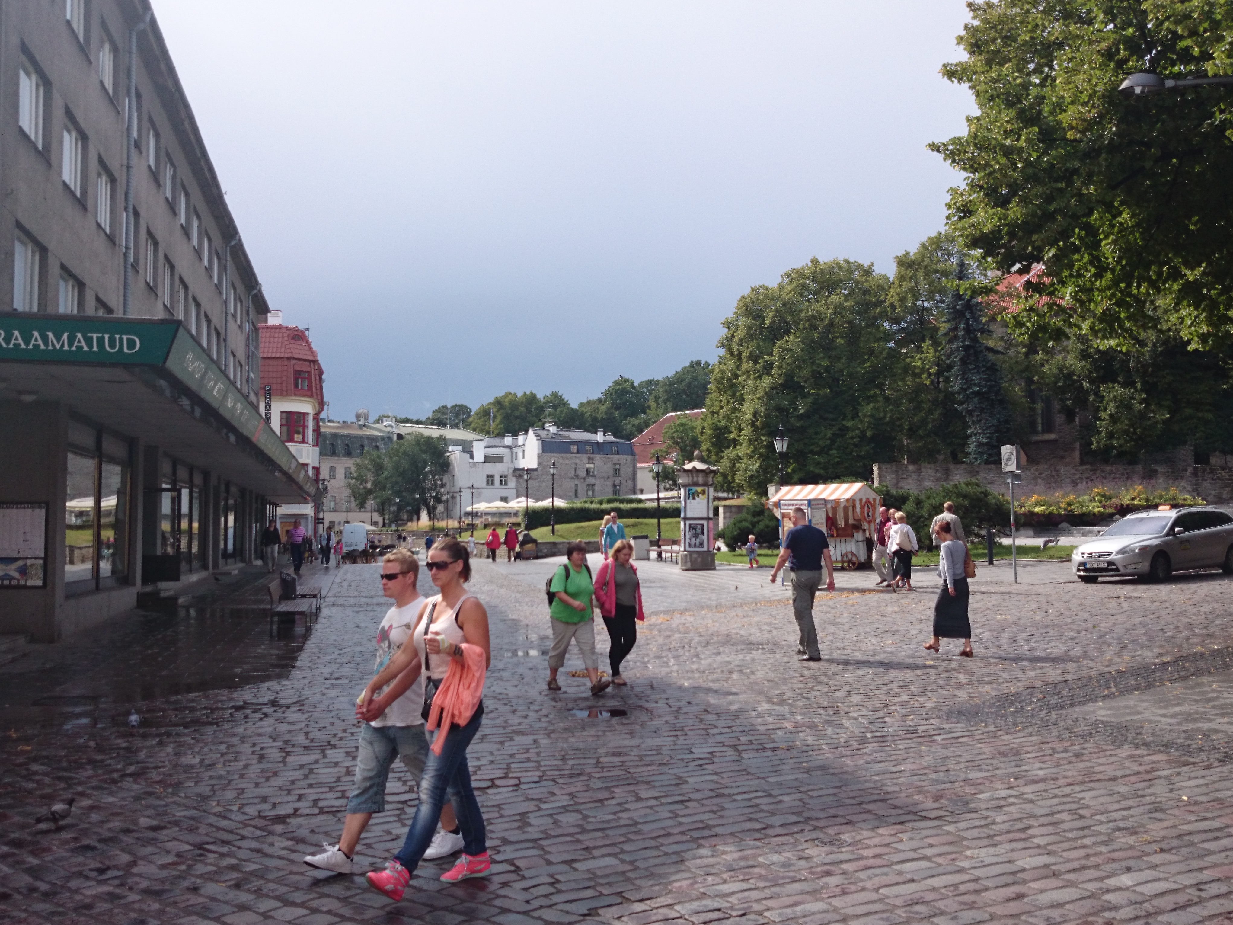 Harju tänav, Niguliste ja Harju tänava nurk rephoto