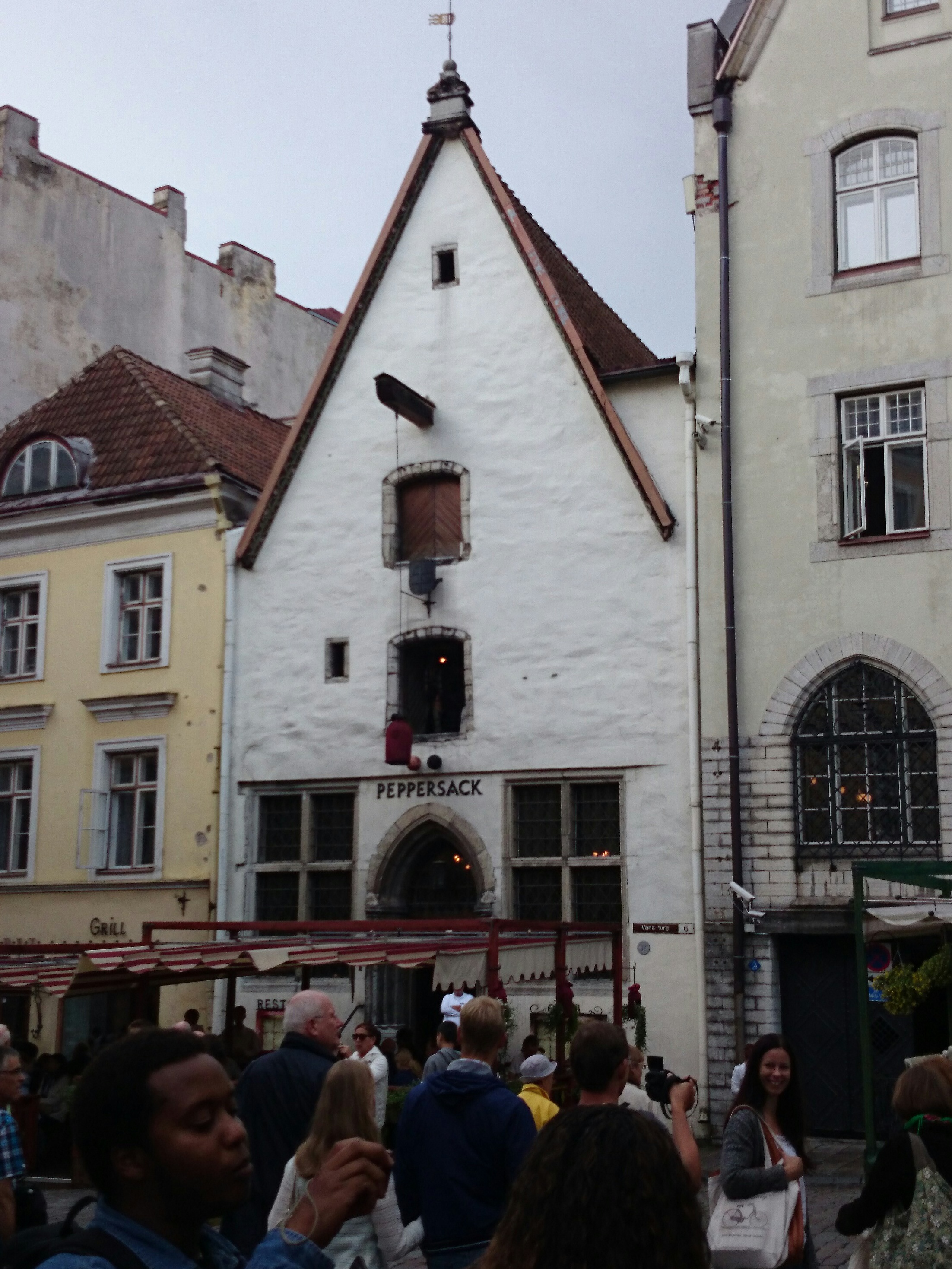 Tallinn, Vana turg 6, fassaad. rephoto