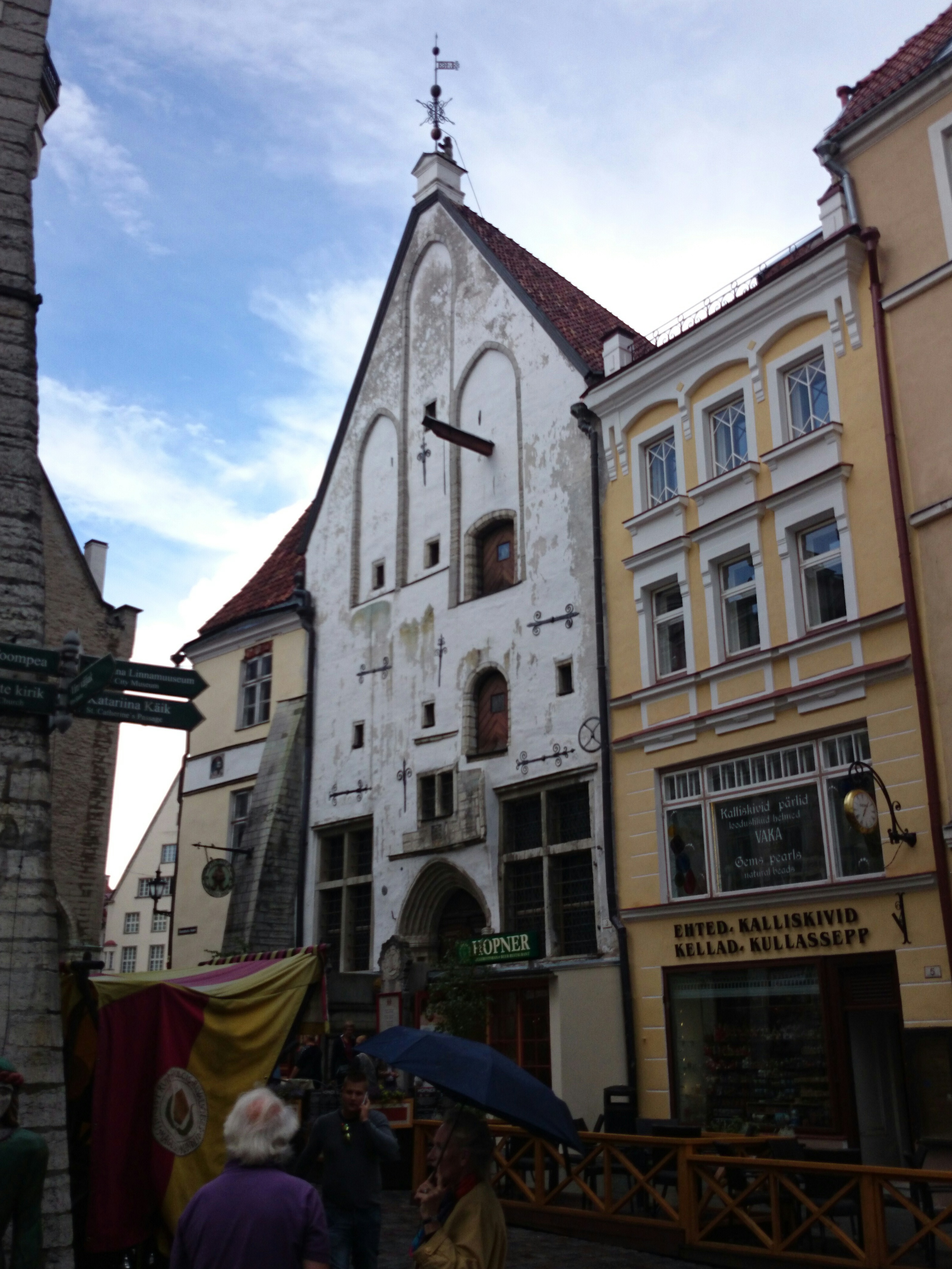 Tallinn, Vanaturu kael, keskel maja nr. 3. rephoto