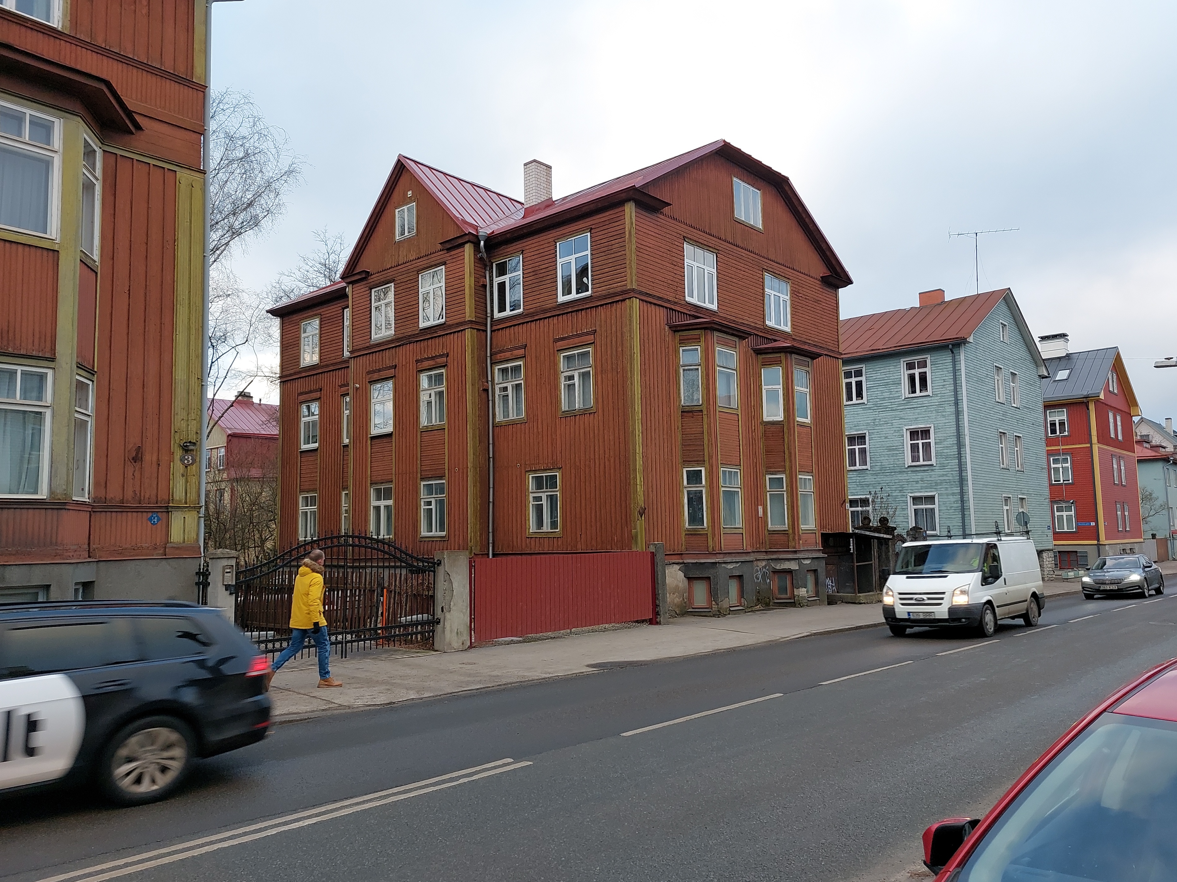 Pelgulinn: Ristiku 5 elamu rephoto