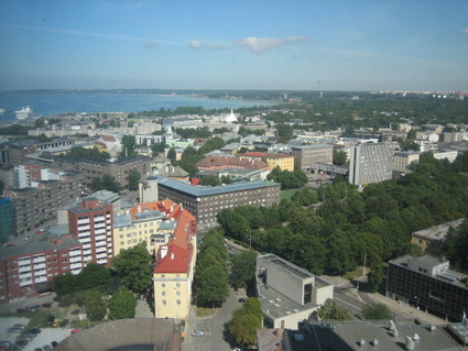 Tallinn, majad Politseiaia piirkonnas, vaade lõuna poolt. rephoto