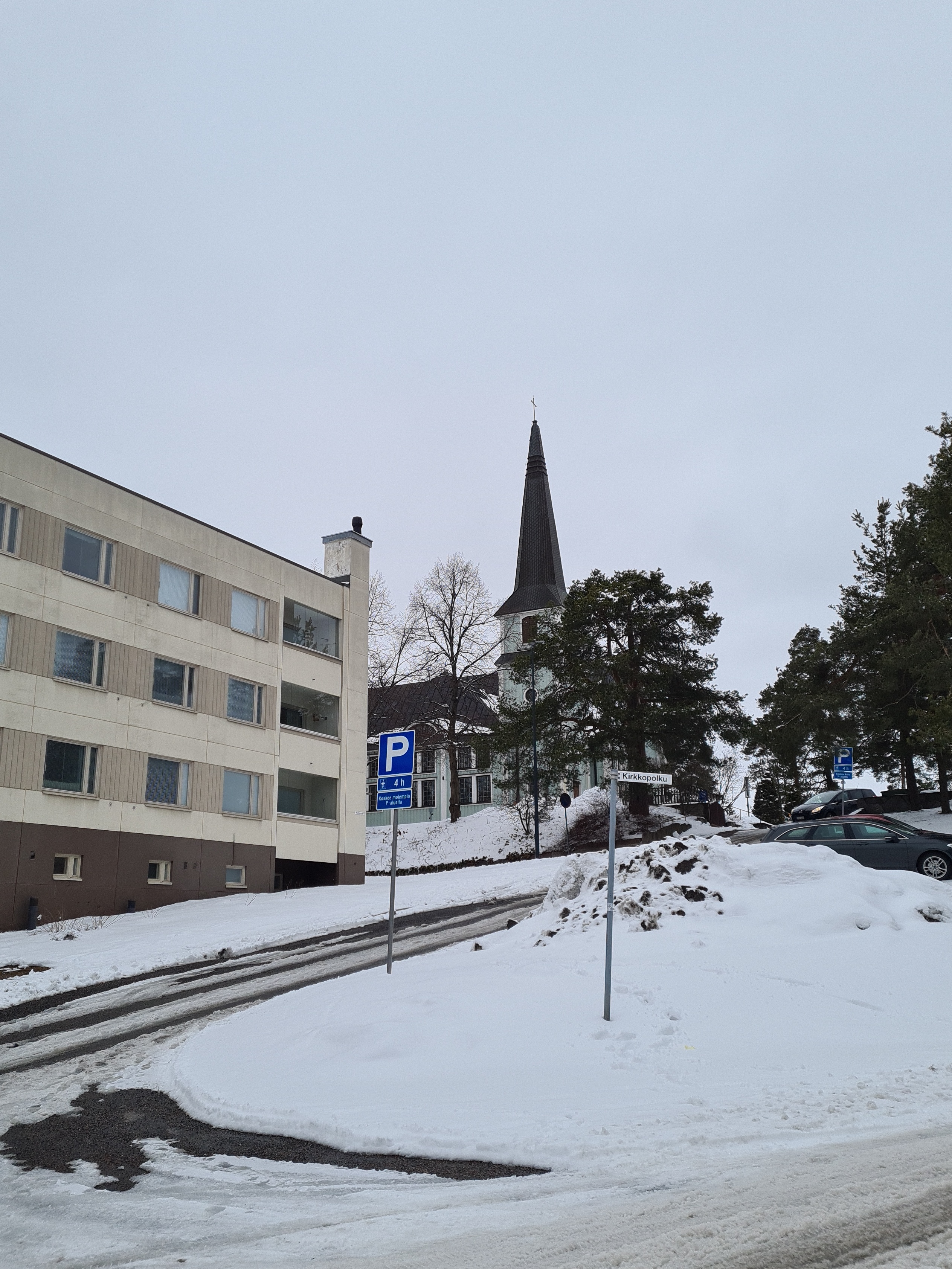 Keskuskirkko Kirkkopolulta 1950-luvulla. Kuva: Riihimäen kaupunginmuseo rephoto