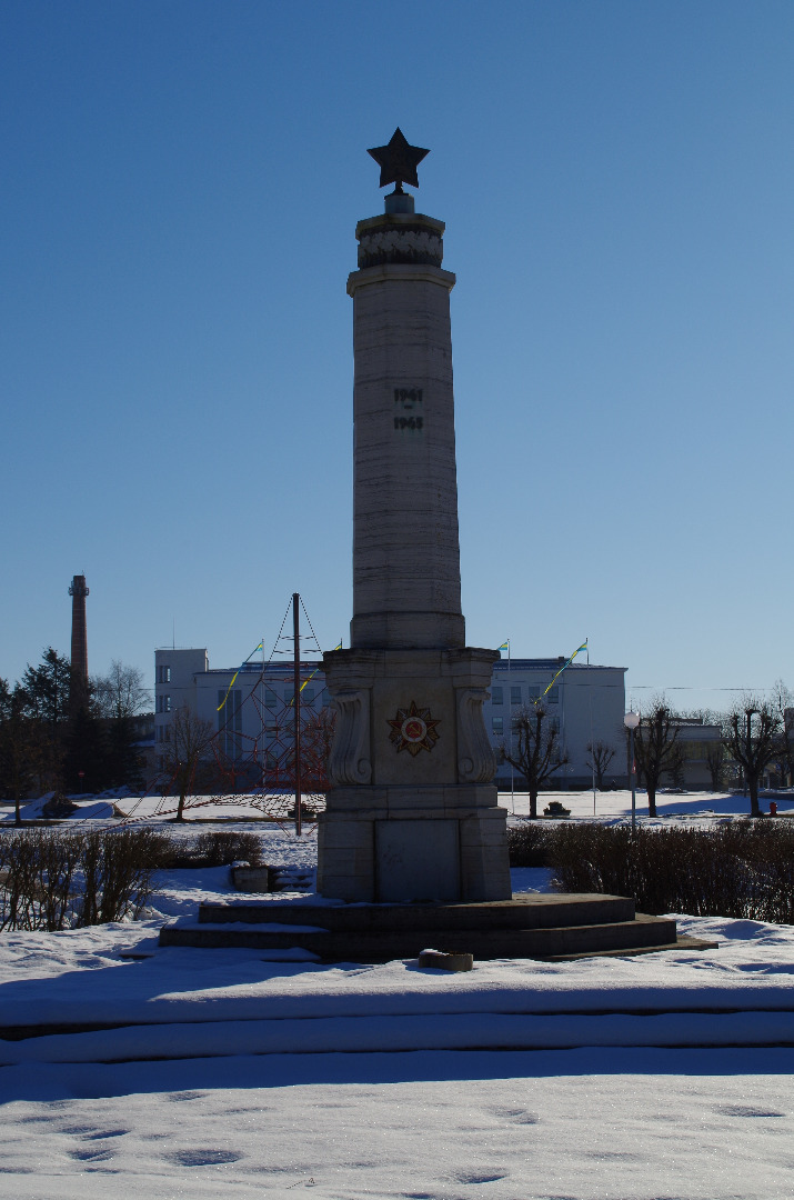 Rakvere, mälestussammas nõukogude sõduritele rephoto