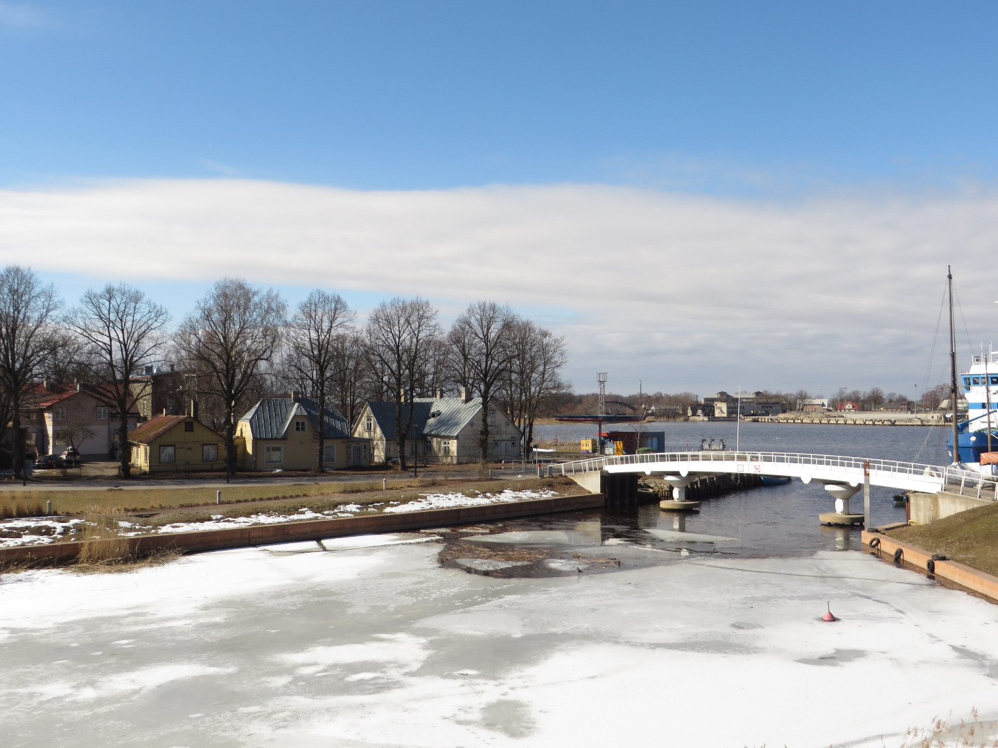 Pärnu Winter Harbour rephoto