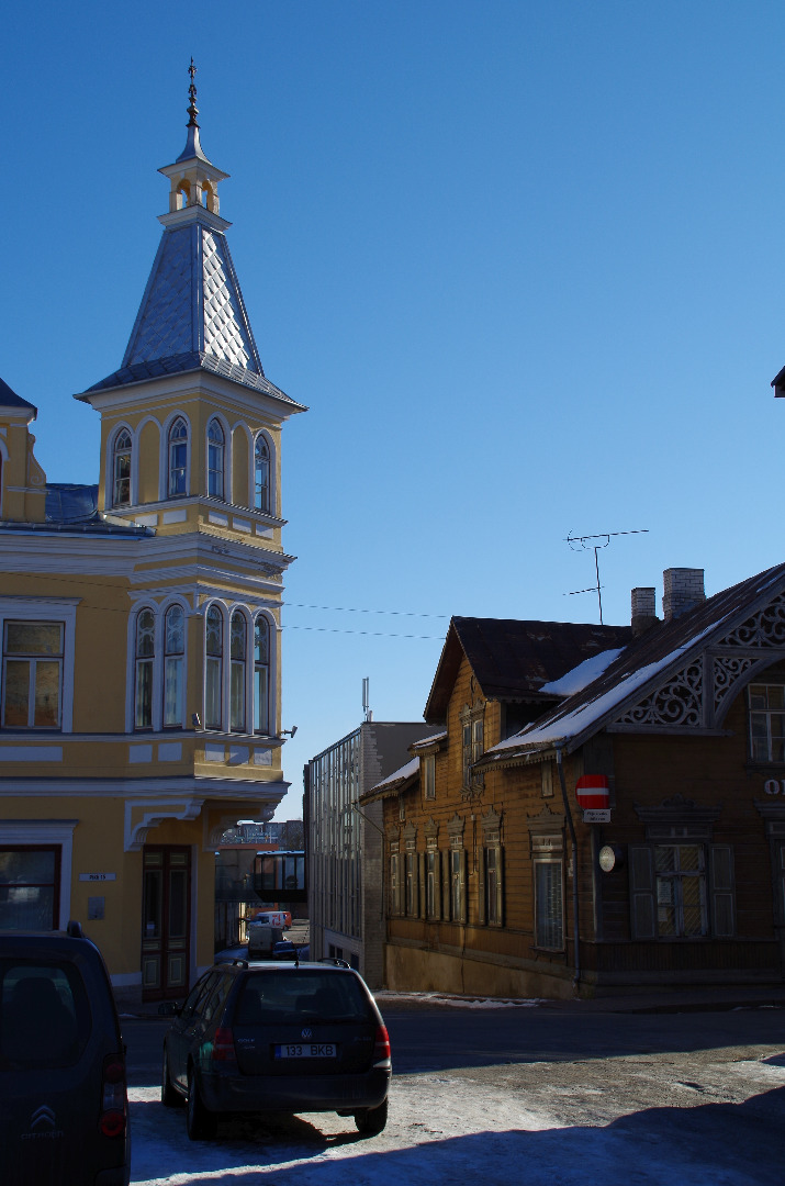 The corner of the long and Parkal Street in Rakvere rephoto