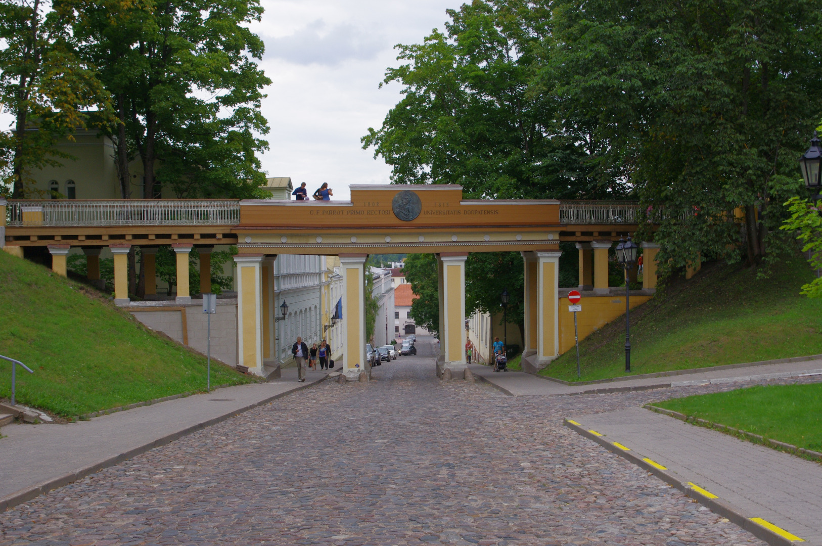 Inglisild Toomemäel, voorimees Lossi tänaval. Tartu,  ca 1915-1919. rephoto