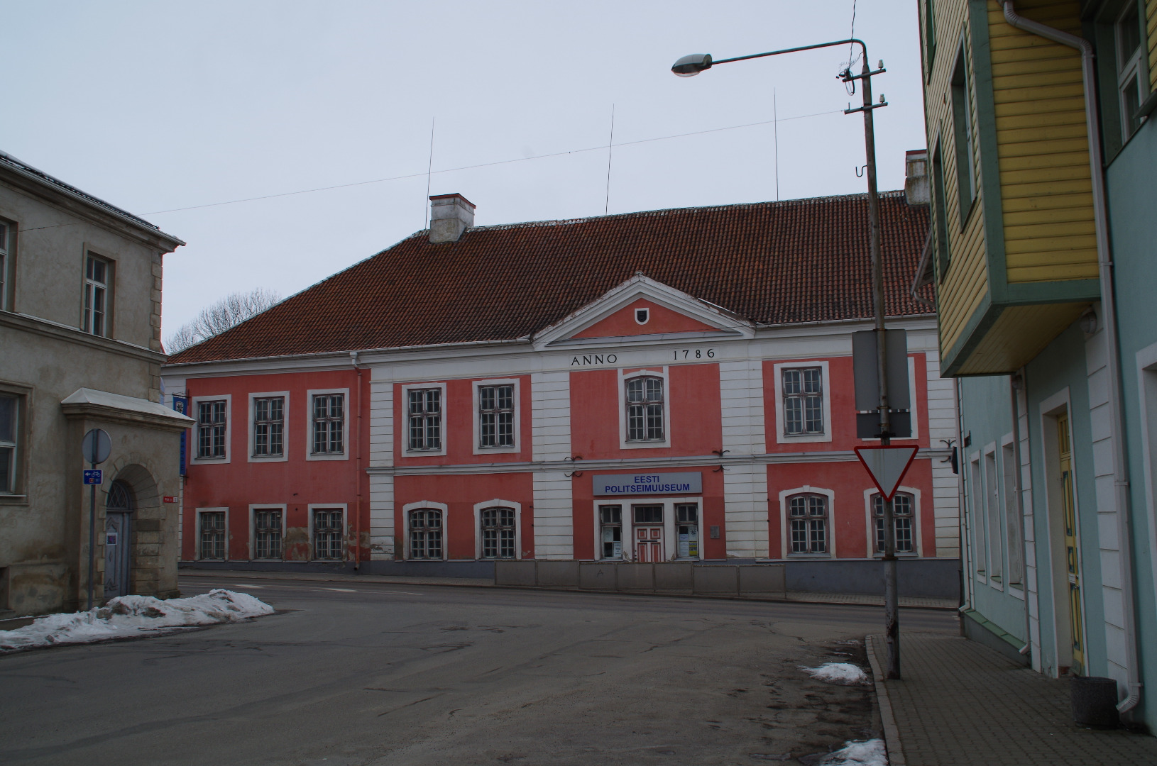 Rakvere Museum building repair 1979 rephoto