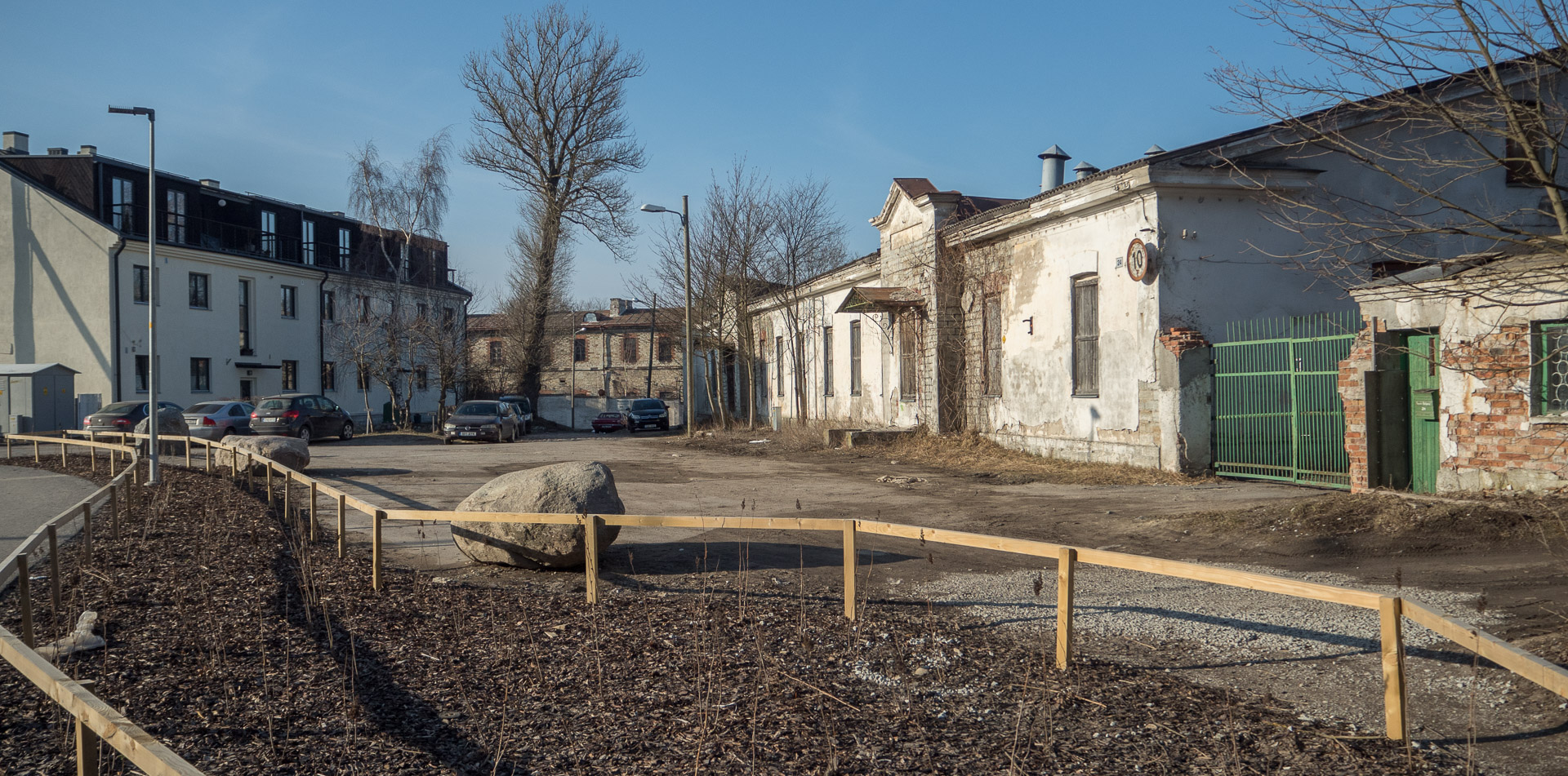 Tallinn, Suur-Patarei tänav (paremal Suur-Patarei 24) rephoto