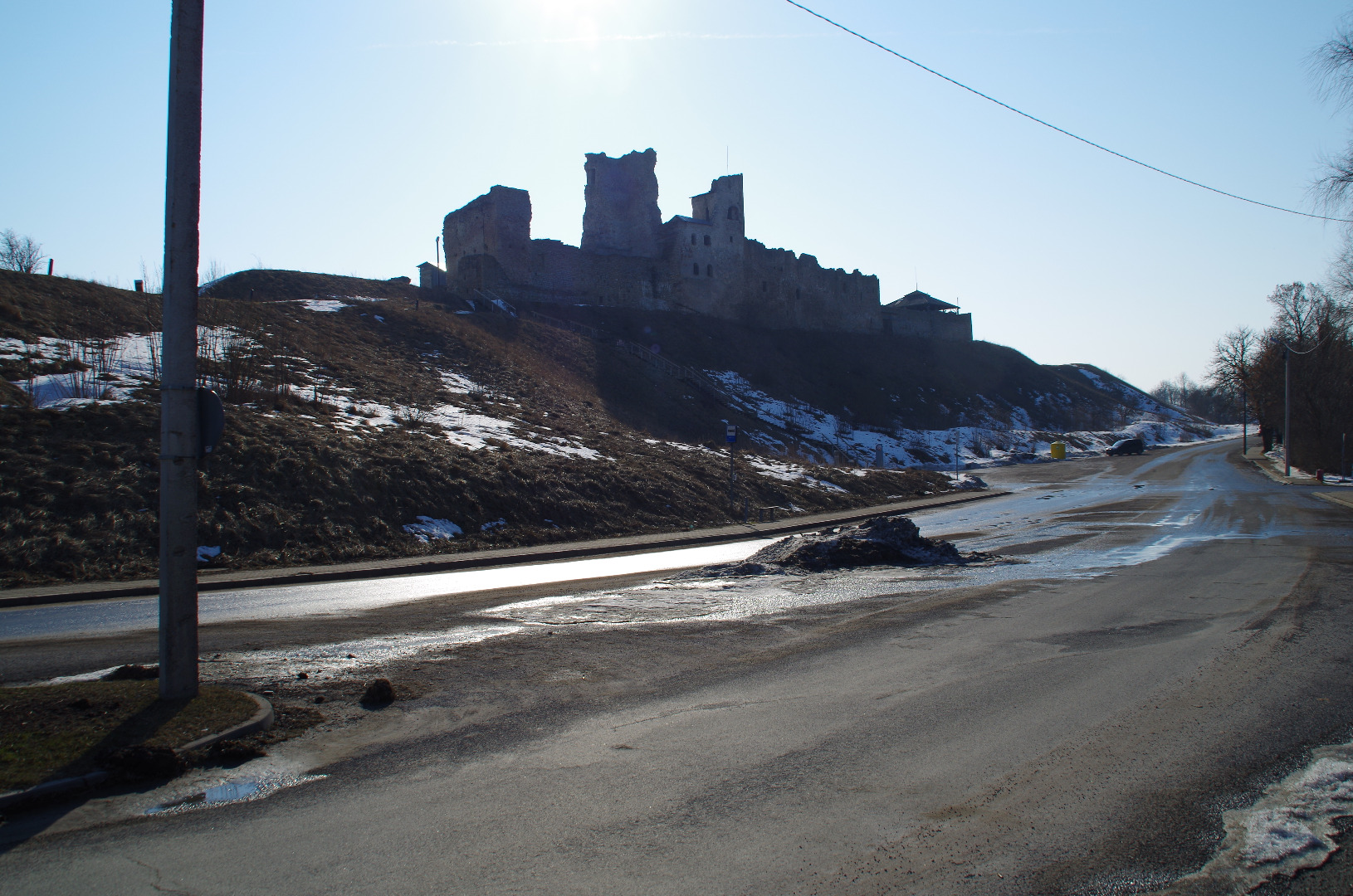 Hans Teetlaus Rakvere Order in the background of ruins rephoto