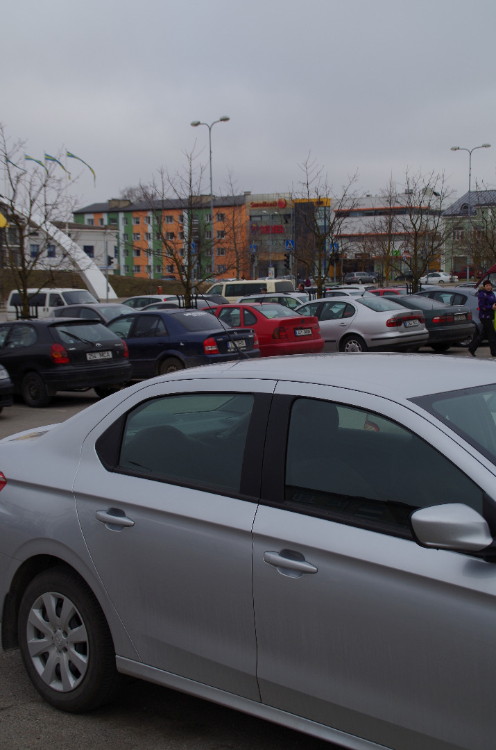 Miting before traveling to the Baltic chain on the Rakvere Market Square rephoto