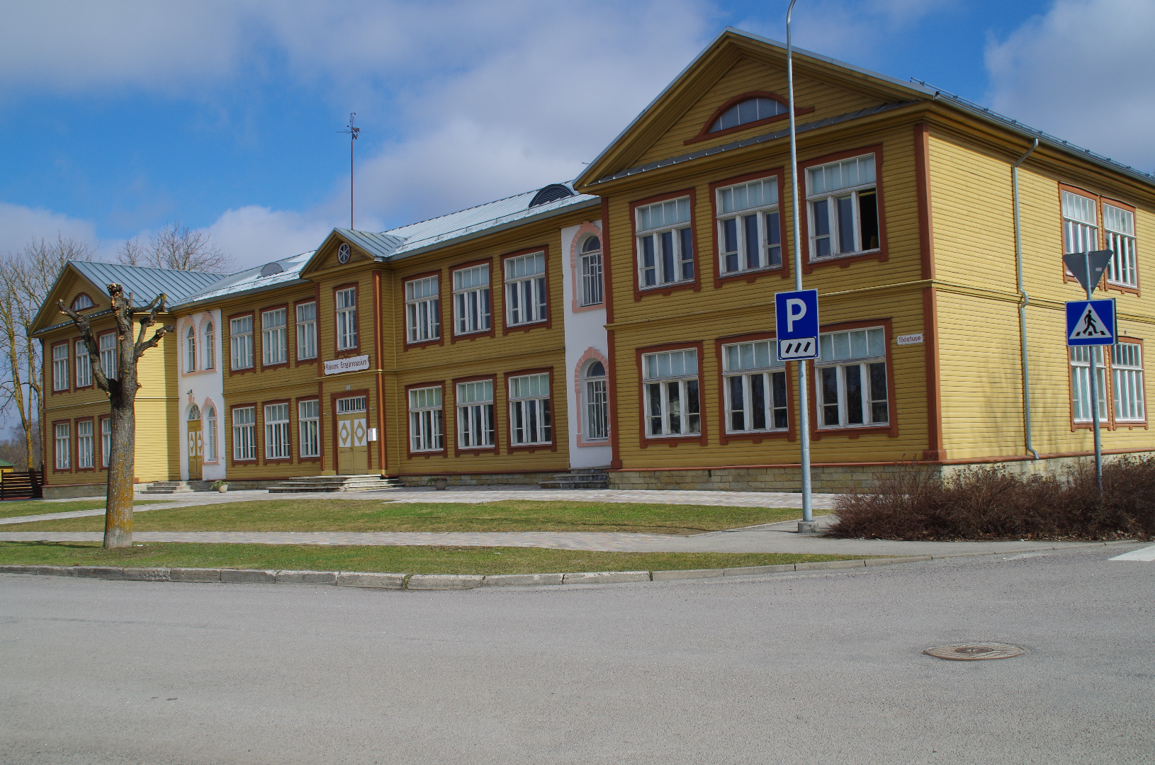 Rakvere City I Start School Building rephoto