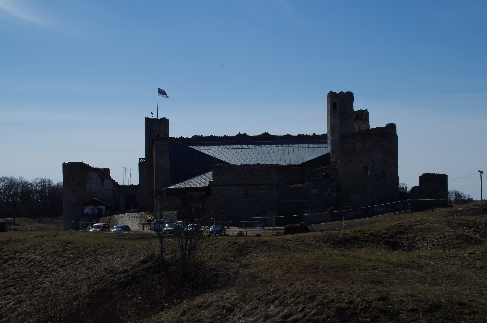 Rakvere, Vallimägi, linnuse varemed rephoto