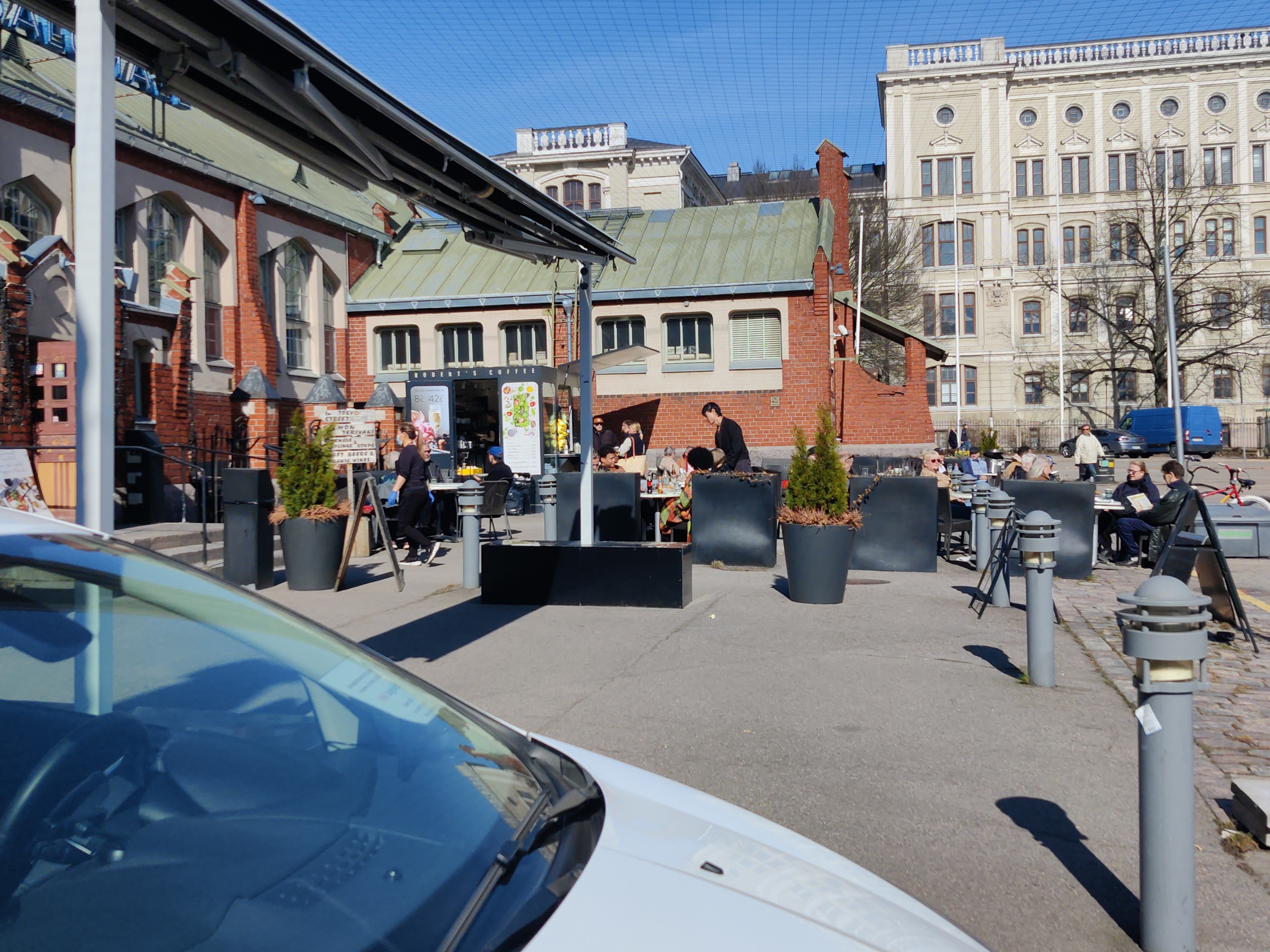 Hietalahden halli ja Hietalahdentoria talvella rephoto