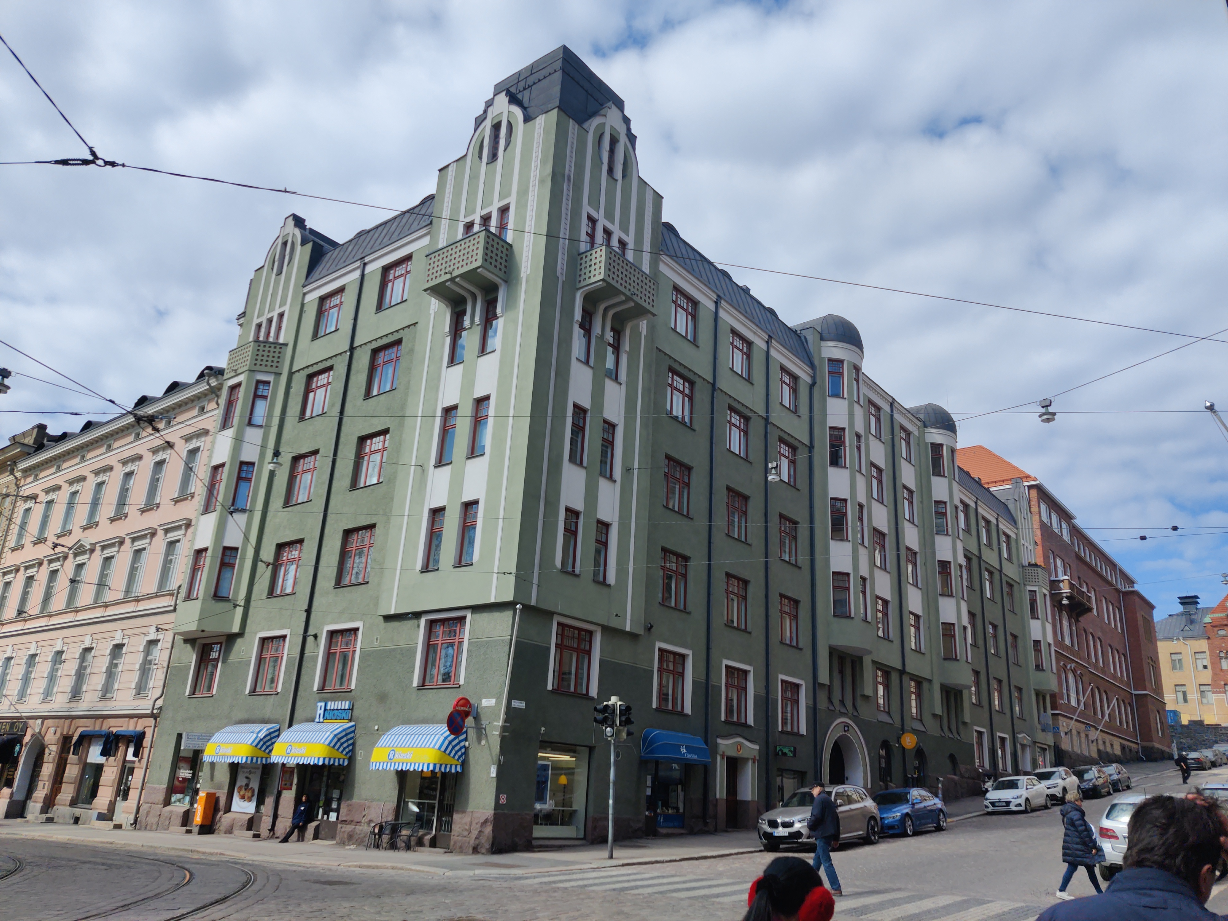 Liisankatu 23 - Snellmaninkatu 16. Suunnittelija O. Holvikivi, rakennusvuosi 1910. rephoto