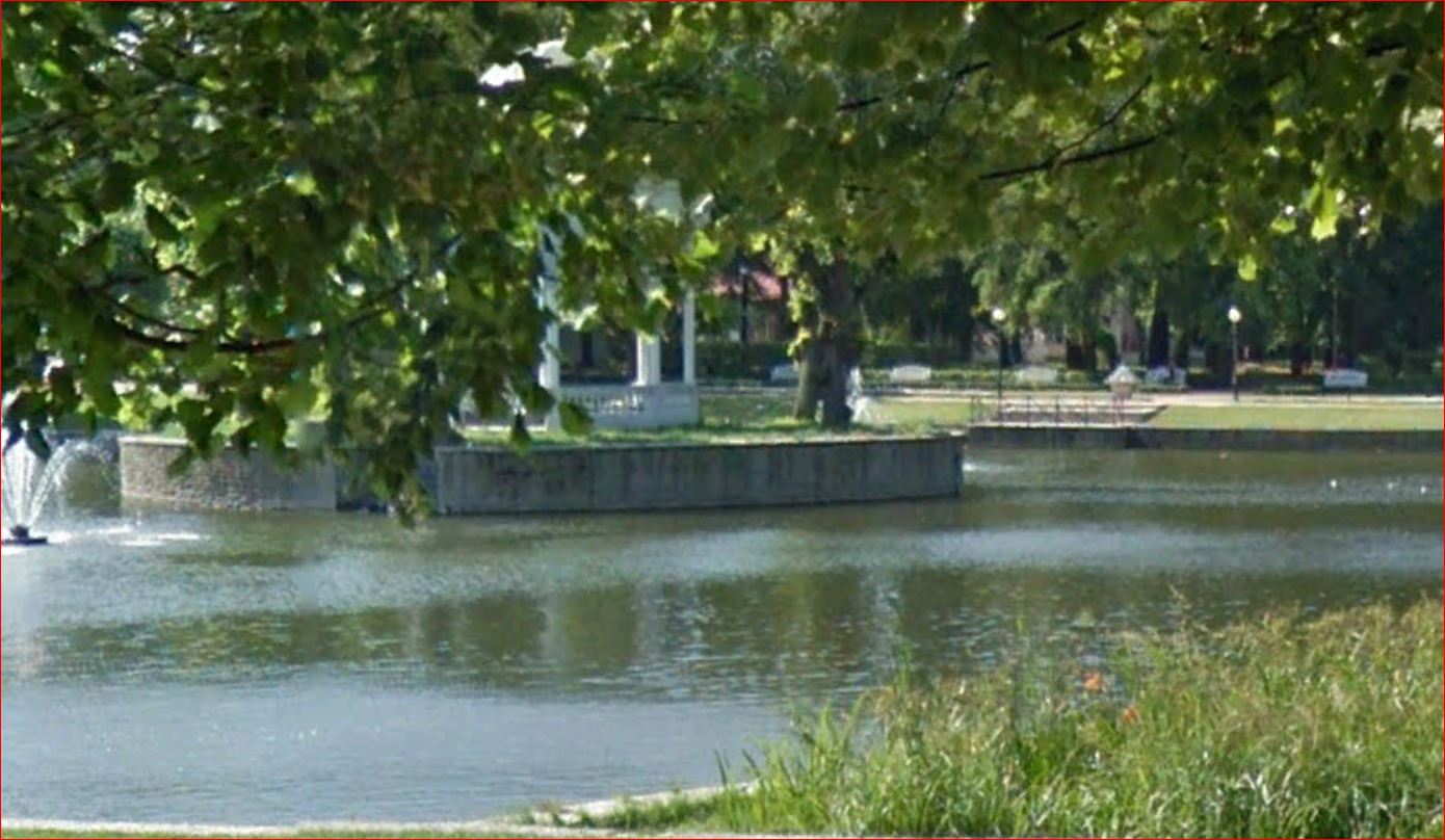 Ohvitseride kasiino Tallinnas Kadriorus (hävinud), hoone vaade, ees tiik rephoto