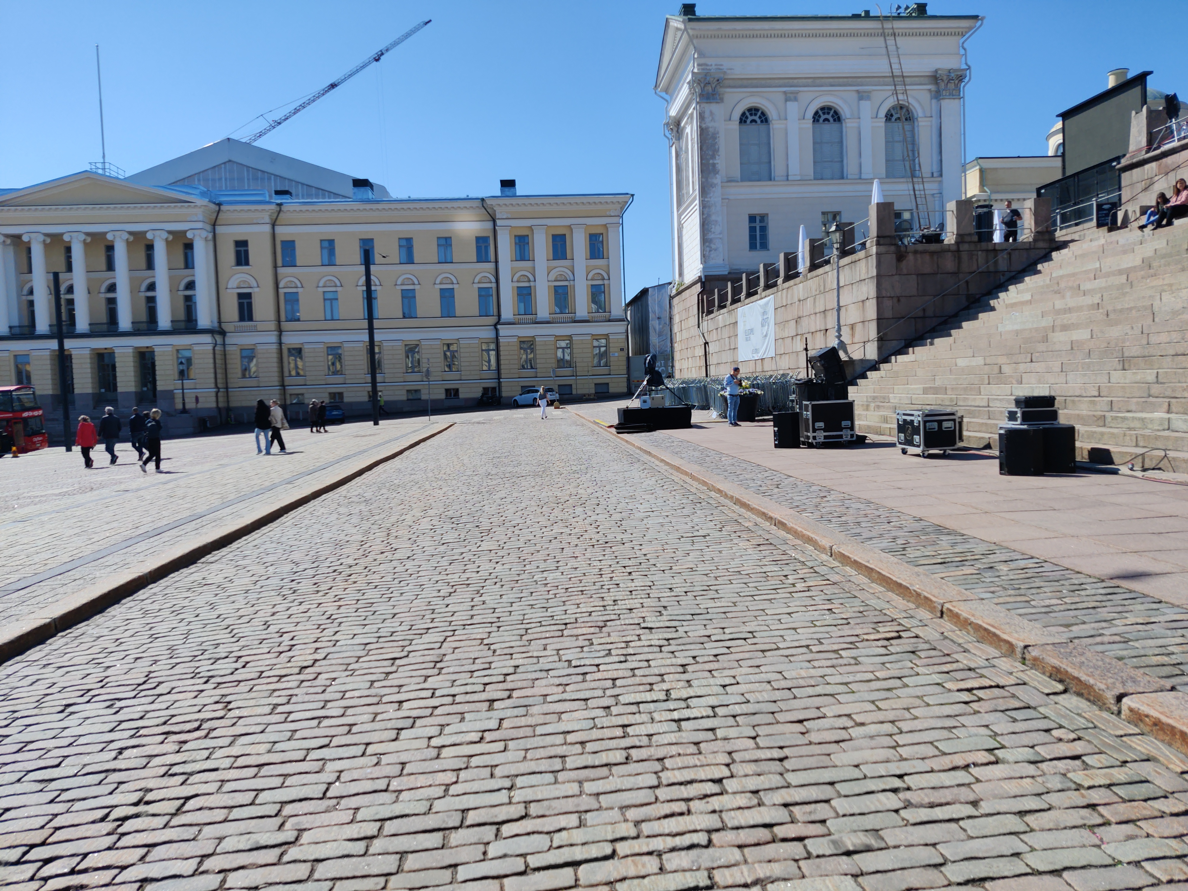 Suomen Kaartin 120 -vuotisjuhla Senaatintorilla. rephoto