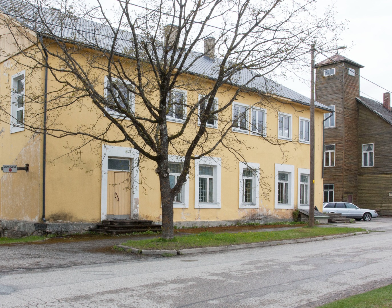 Elva võitööstuse tööstushoone peakorpuse fassaad rephoto