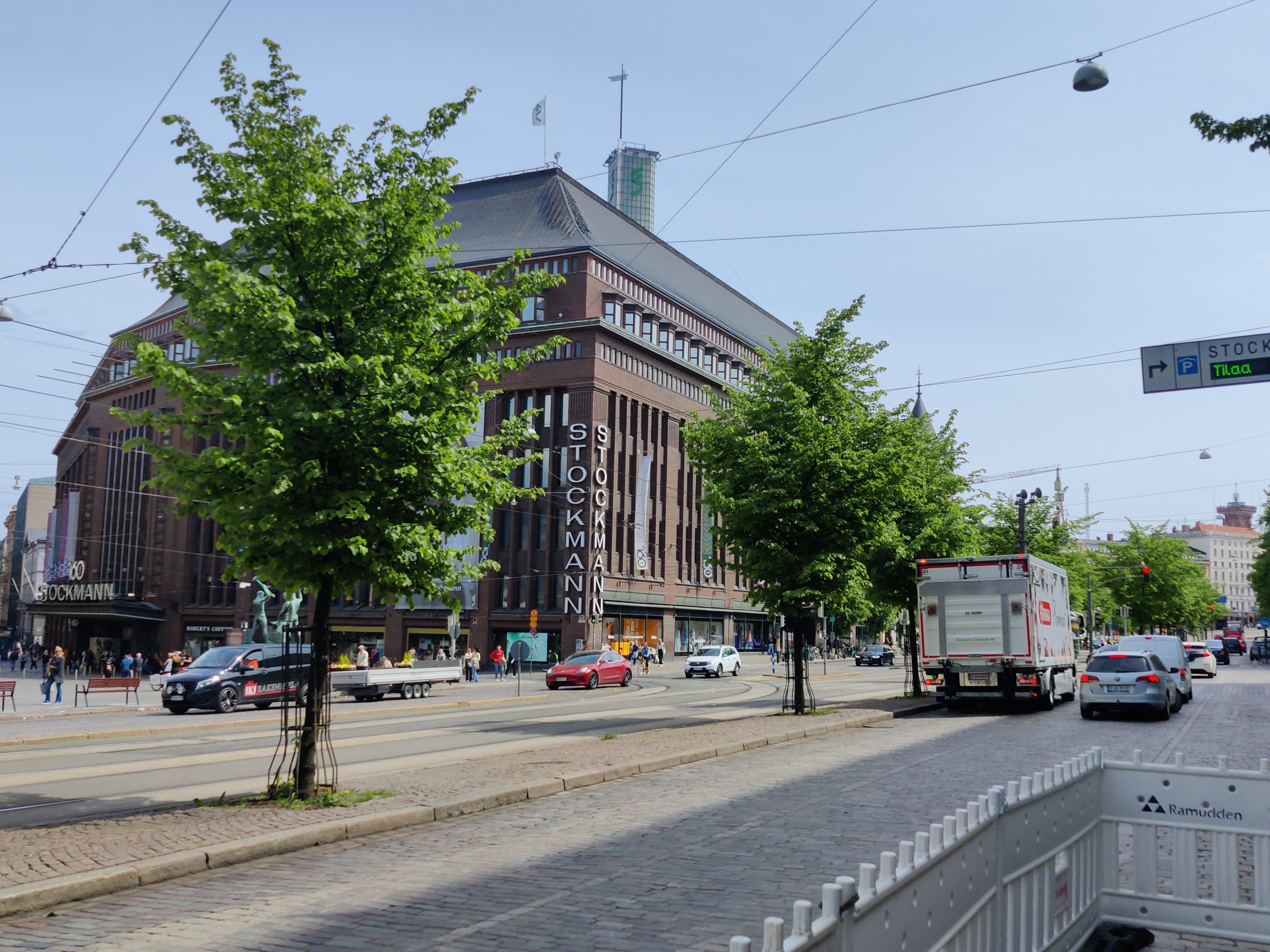 Stockmannin tavaratalo, Aleksanterinkatu 52  - Itäinen Heikinkatu 1 ( = Mannerheimintie 1) rephoto
