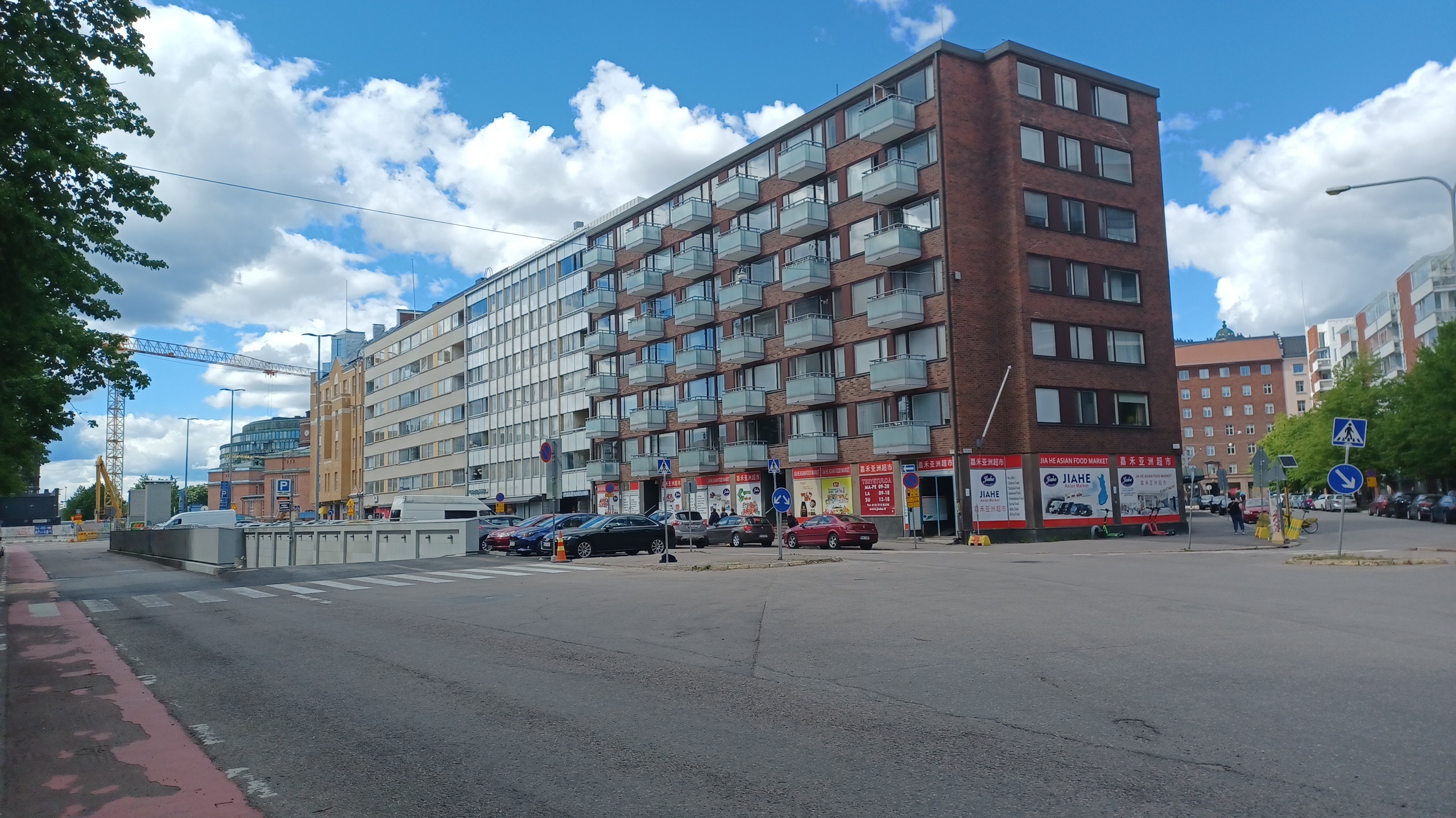 Sörnäisten Rantatie 7, 5, 3, 1. Tyhjä tontti numerossa 7. rephoto