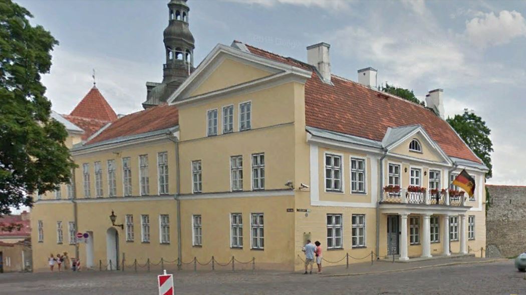 [tallinn] : [The house of the elder] rephoto