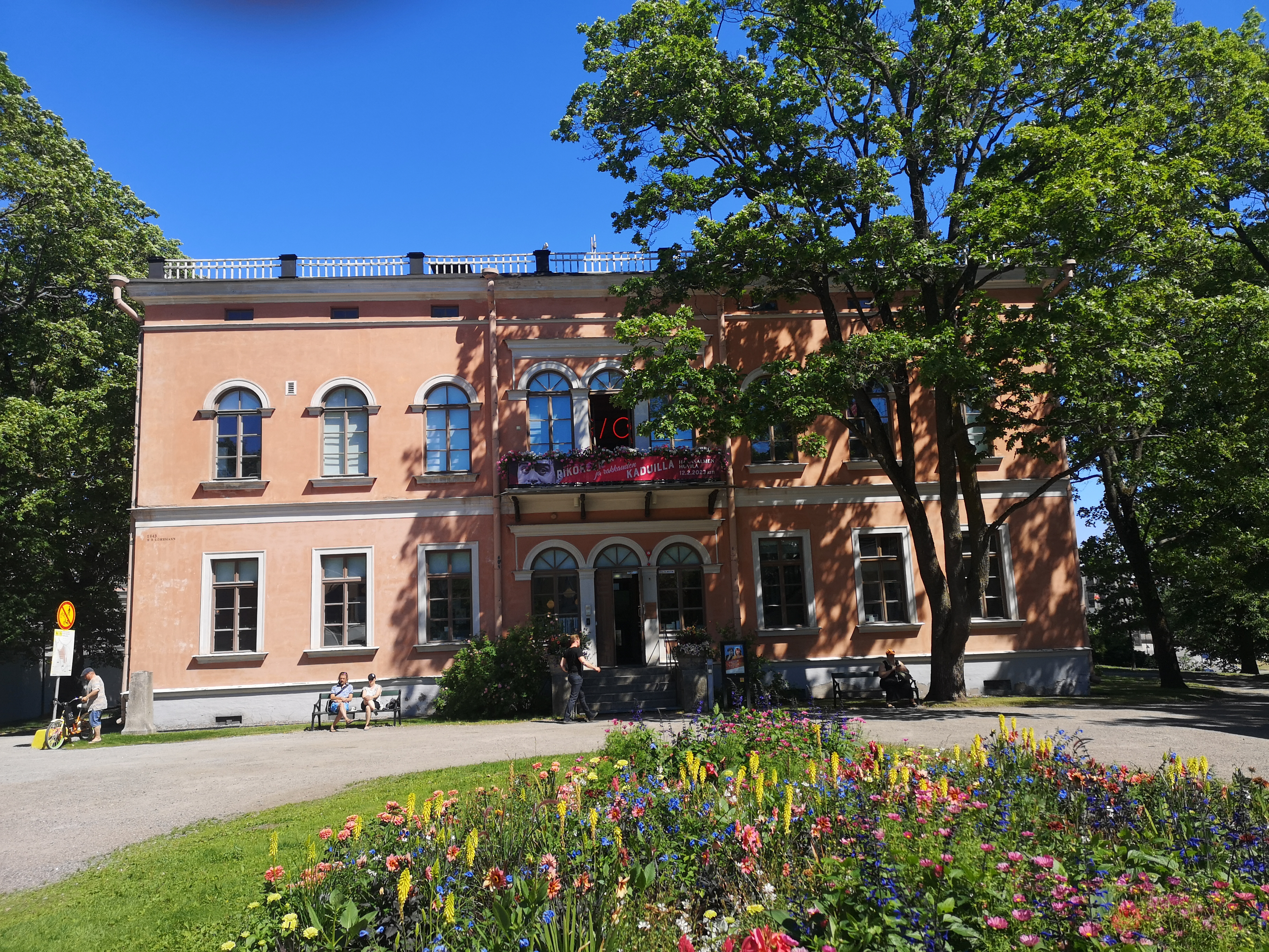 Hakasalmen huvila. rephoto