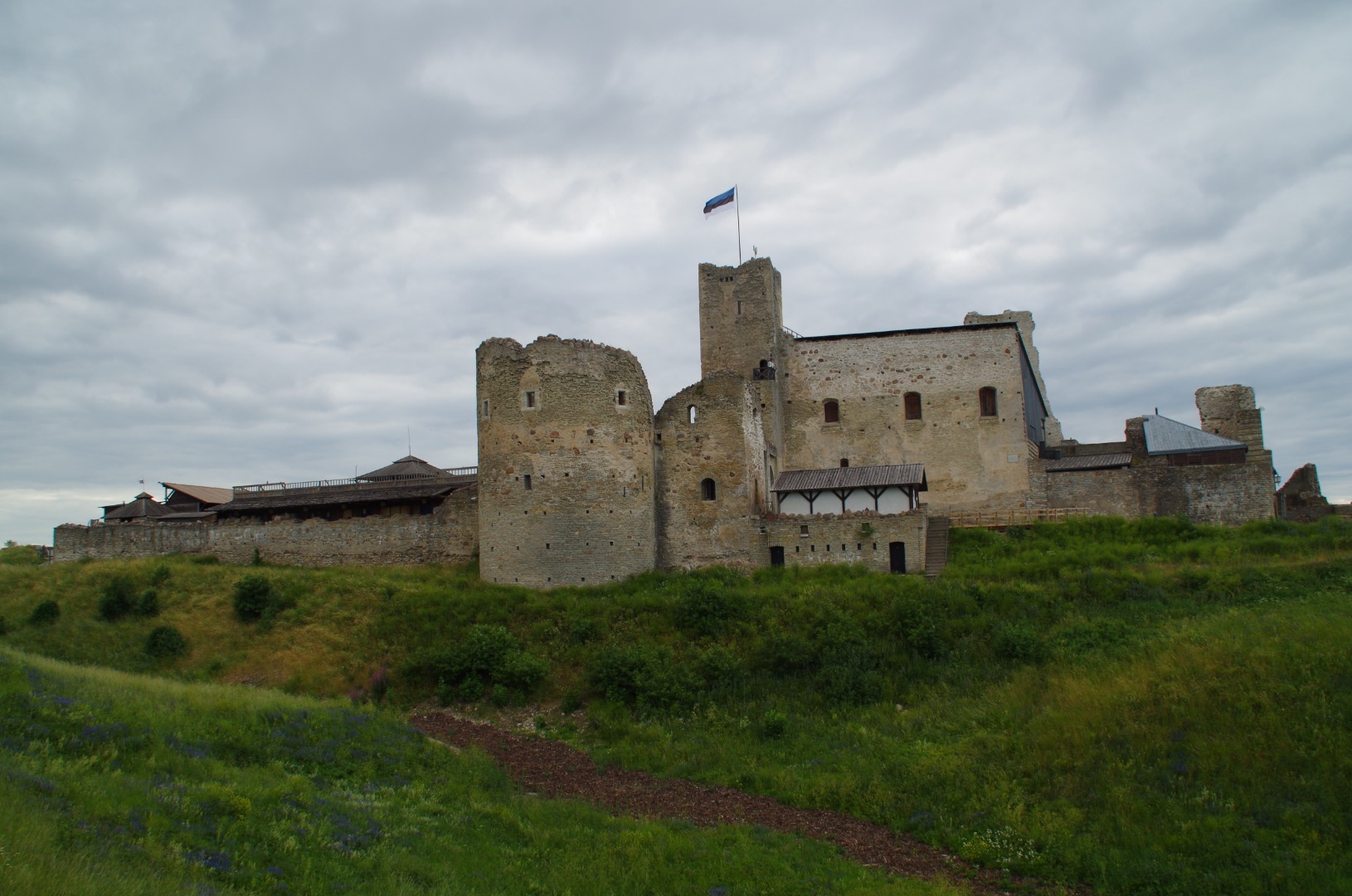 Rakvere Ordensburg Rakvere 07 - Rakvere Castle, Rakvere, Estonia rephoto