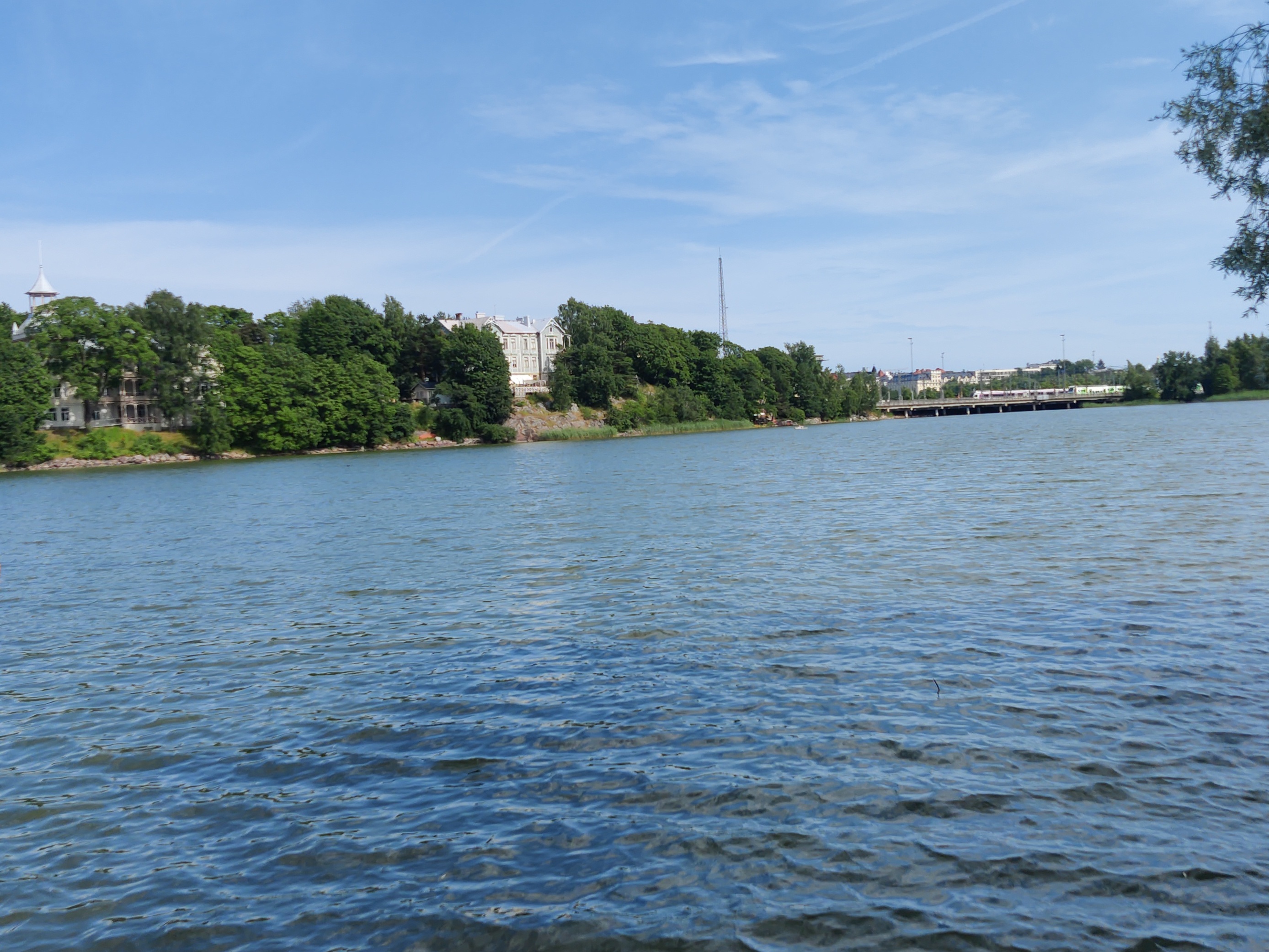 Töölönlahti, laituri länsirannalla rephoto