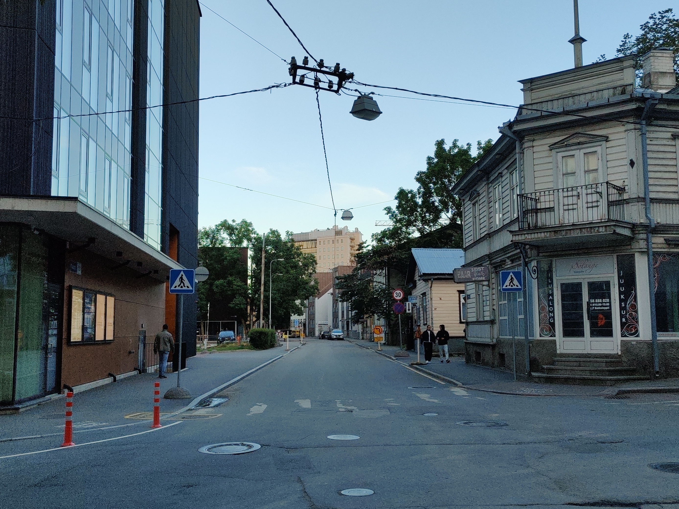 Tatari ja Sakala tänava rist, vaade Liivalaia tänava suunas. rephoto